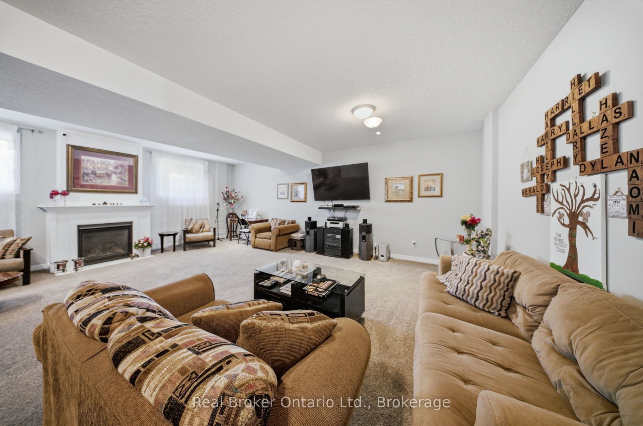 360 Dover Avenue Property Photo 24