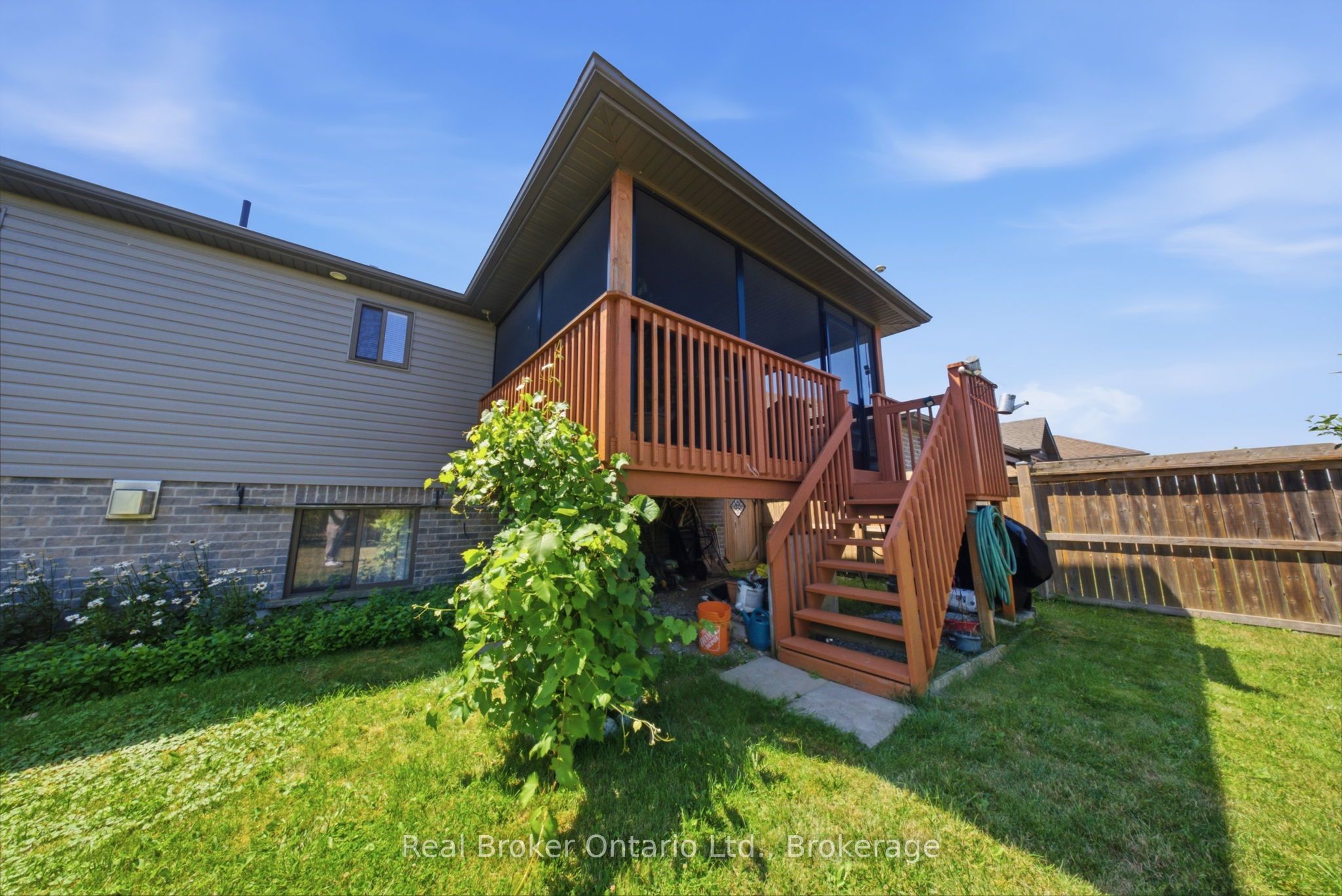 360 Dover Avenue Property Photo 31