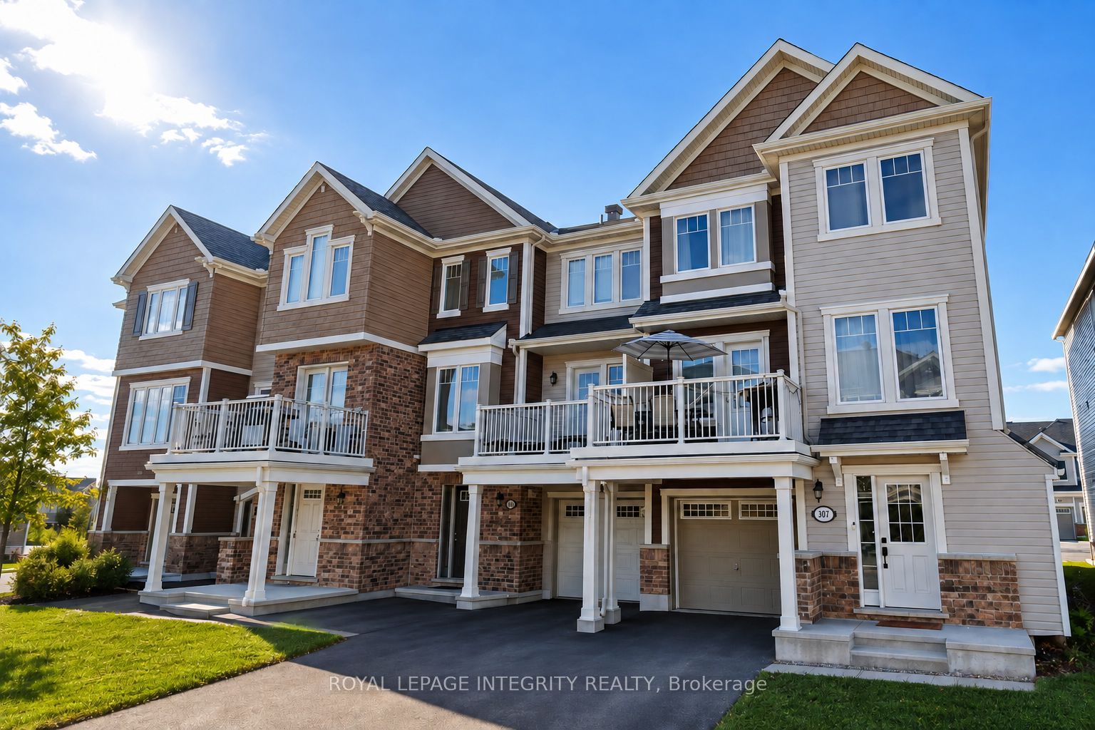 307 PUMPKINSEED Crescent Property Photo 1