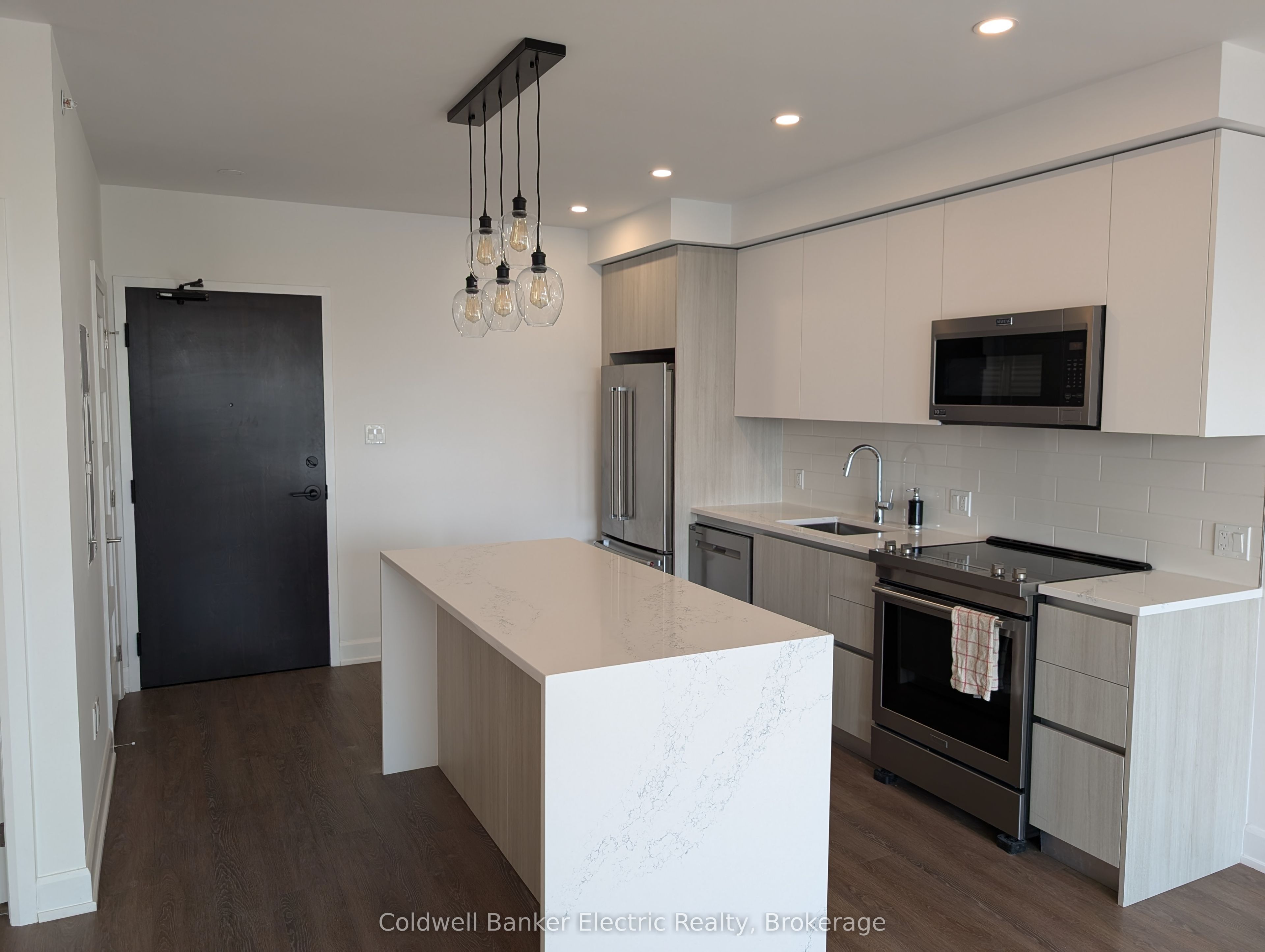 195 Hunter Street E 802 Property Photo 13