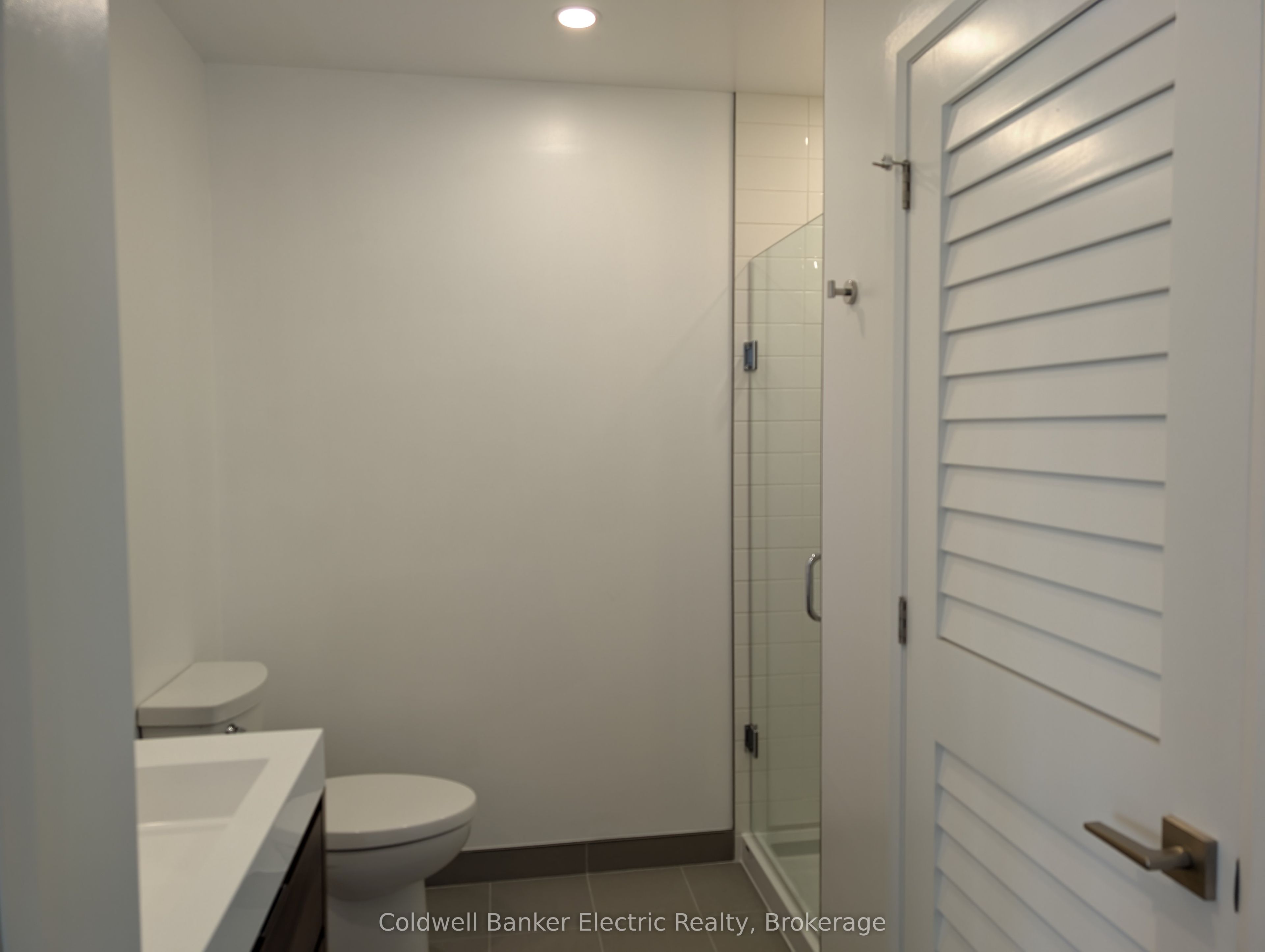 195 Hunter Street E 802 Property Photo 14