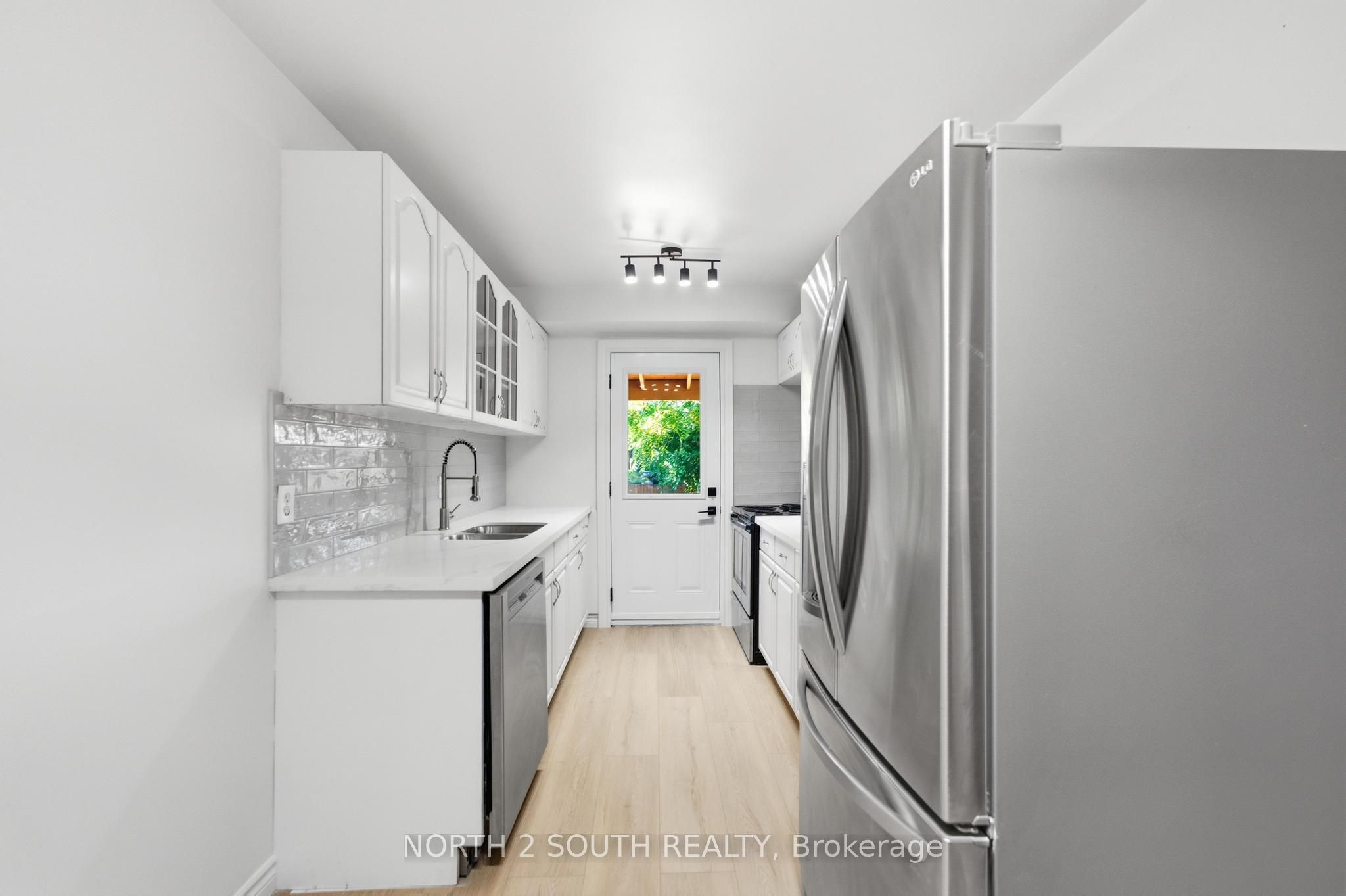 20 Gledhill Crescent Property Photo 7