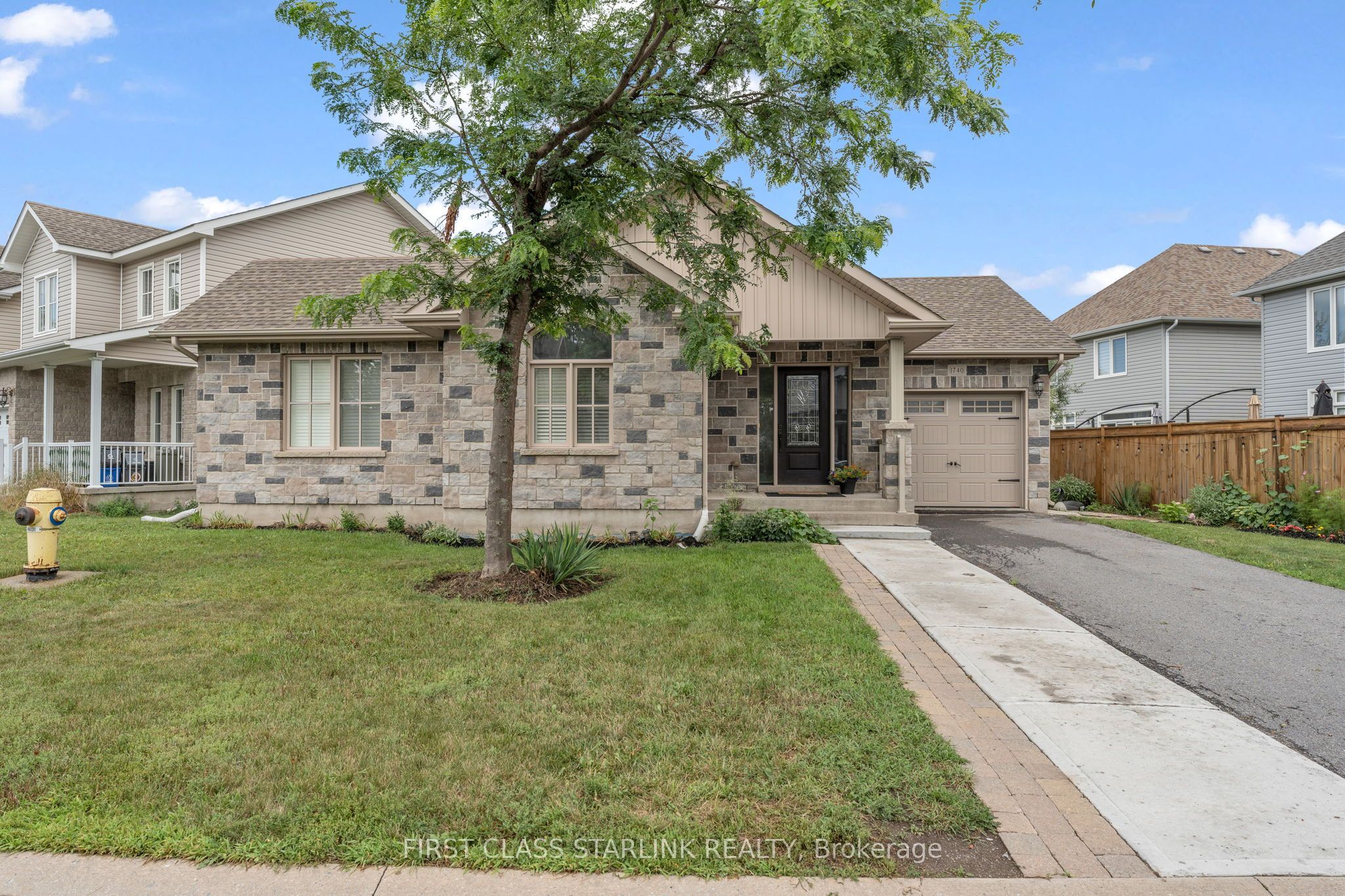 1740 Reginald Bart Drive Property Photo 1