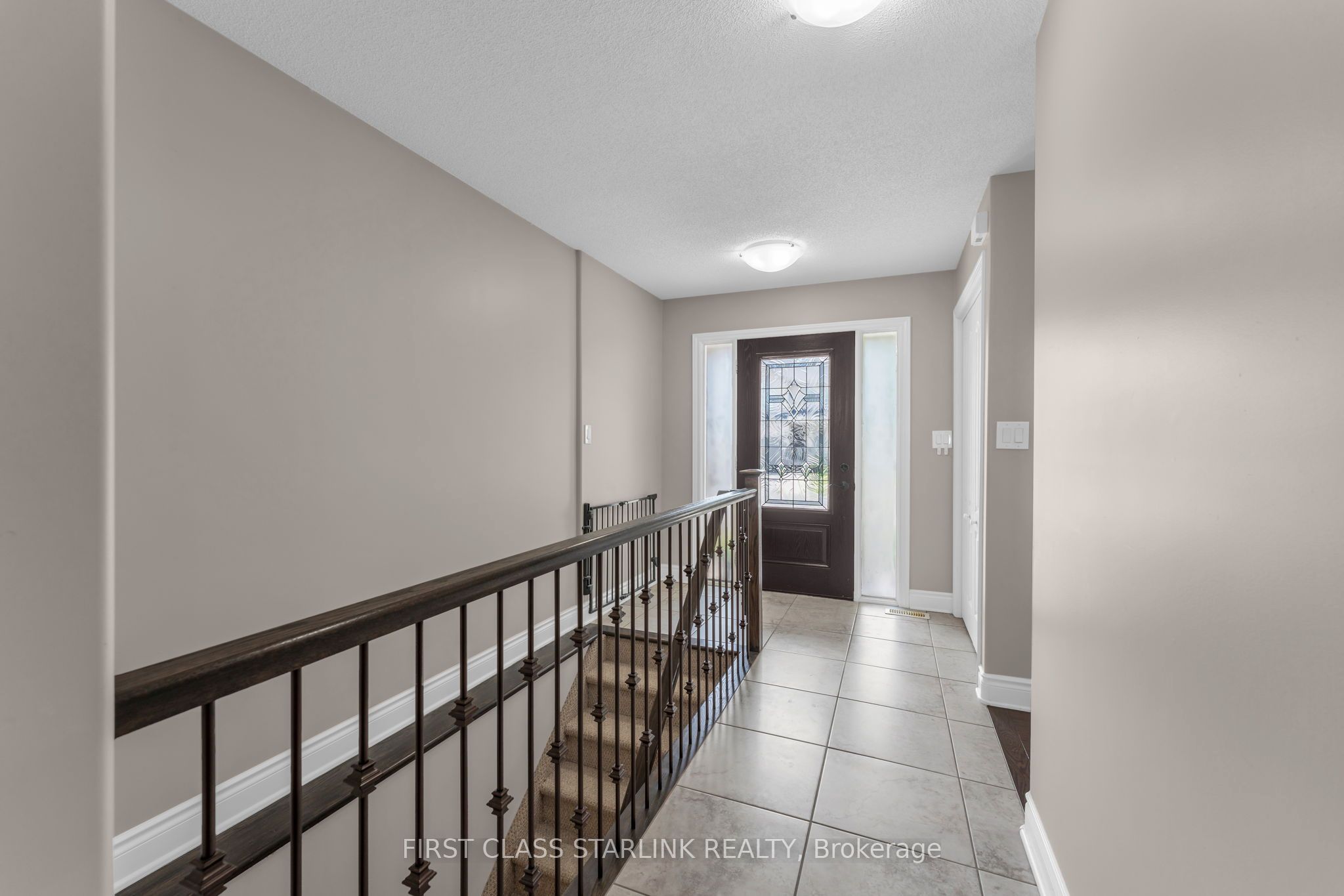 1740 Reginald Bart Drive Property Photo 3