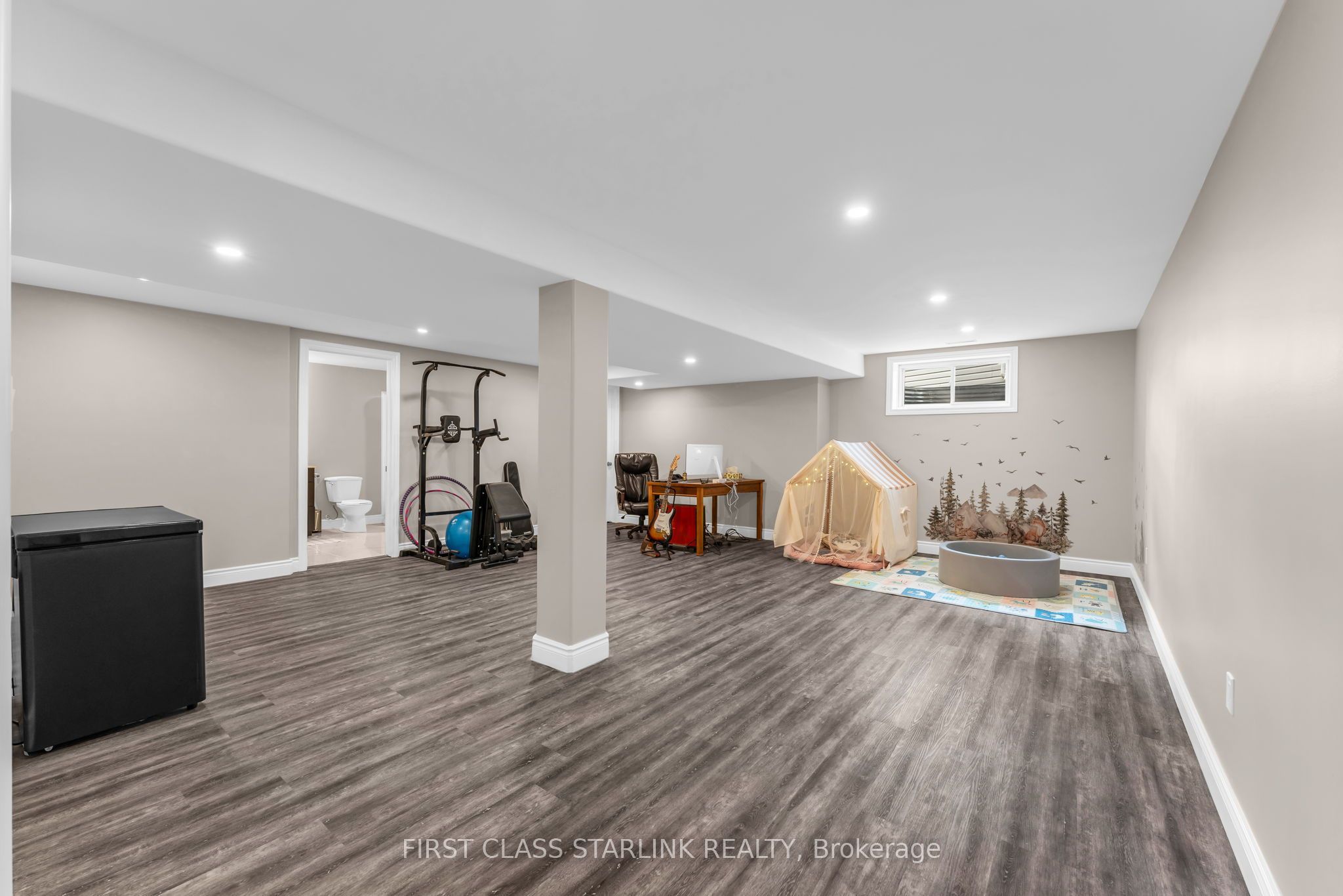 1740 Reginald Bart Drive Property Photo 24