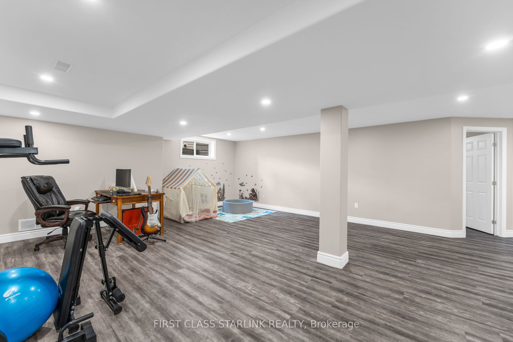 1740 Reginald Bart Drive Property Photo 26