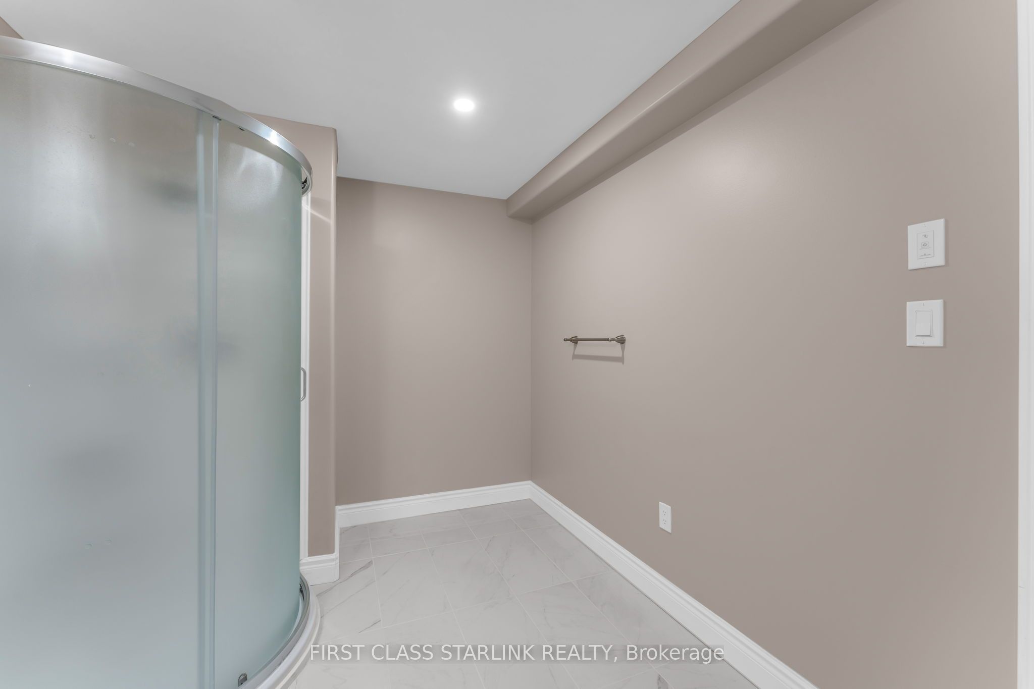 1740 Reginald Bart Drive Property Photo 28