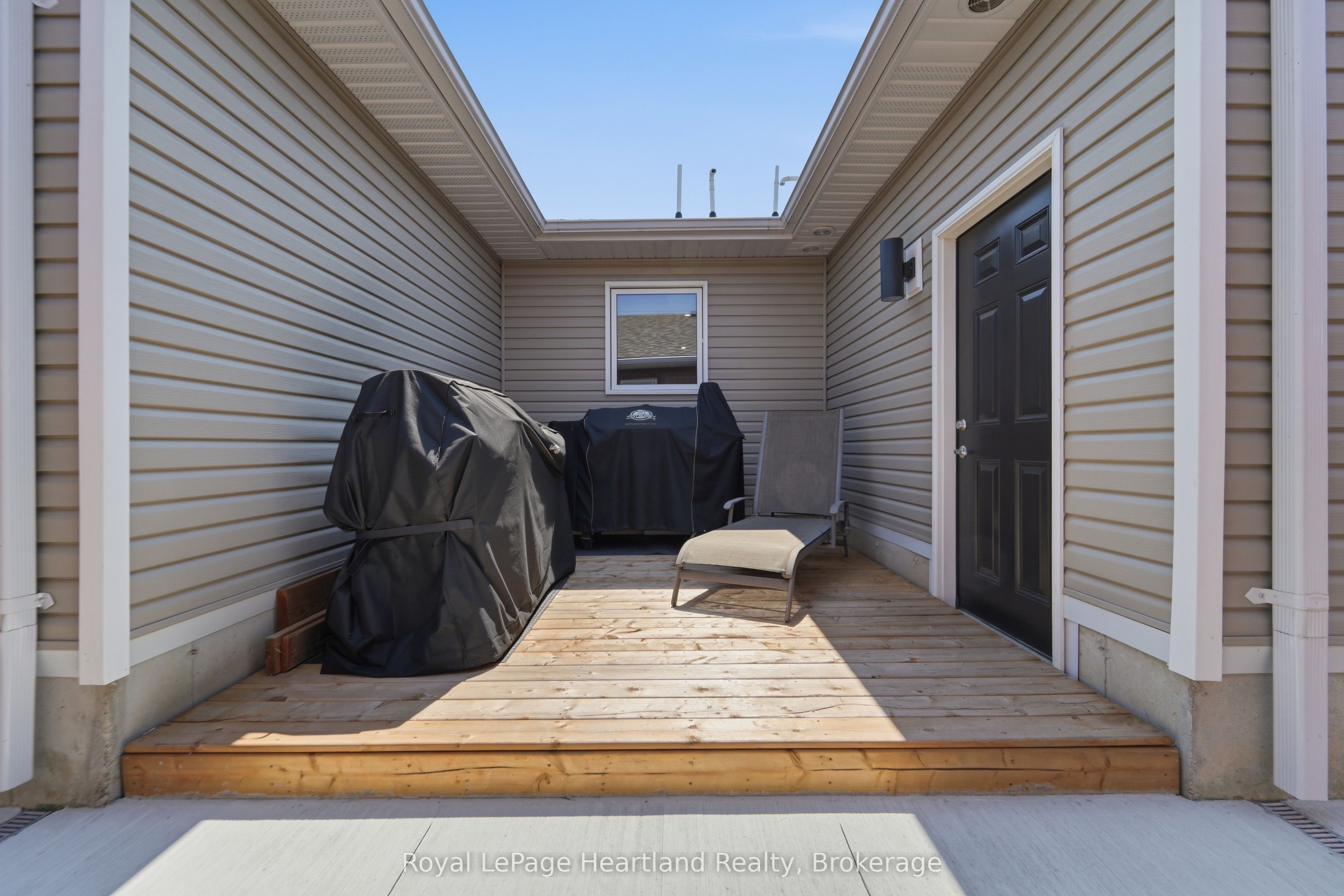 237 Lake Breeze Drive Property Photo 31
