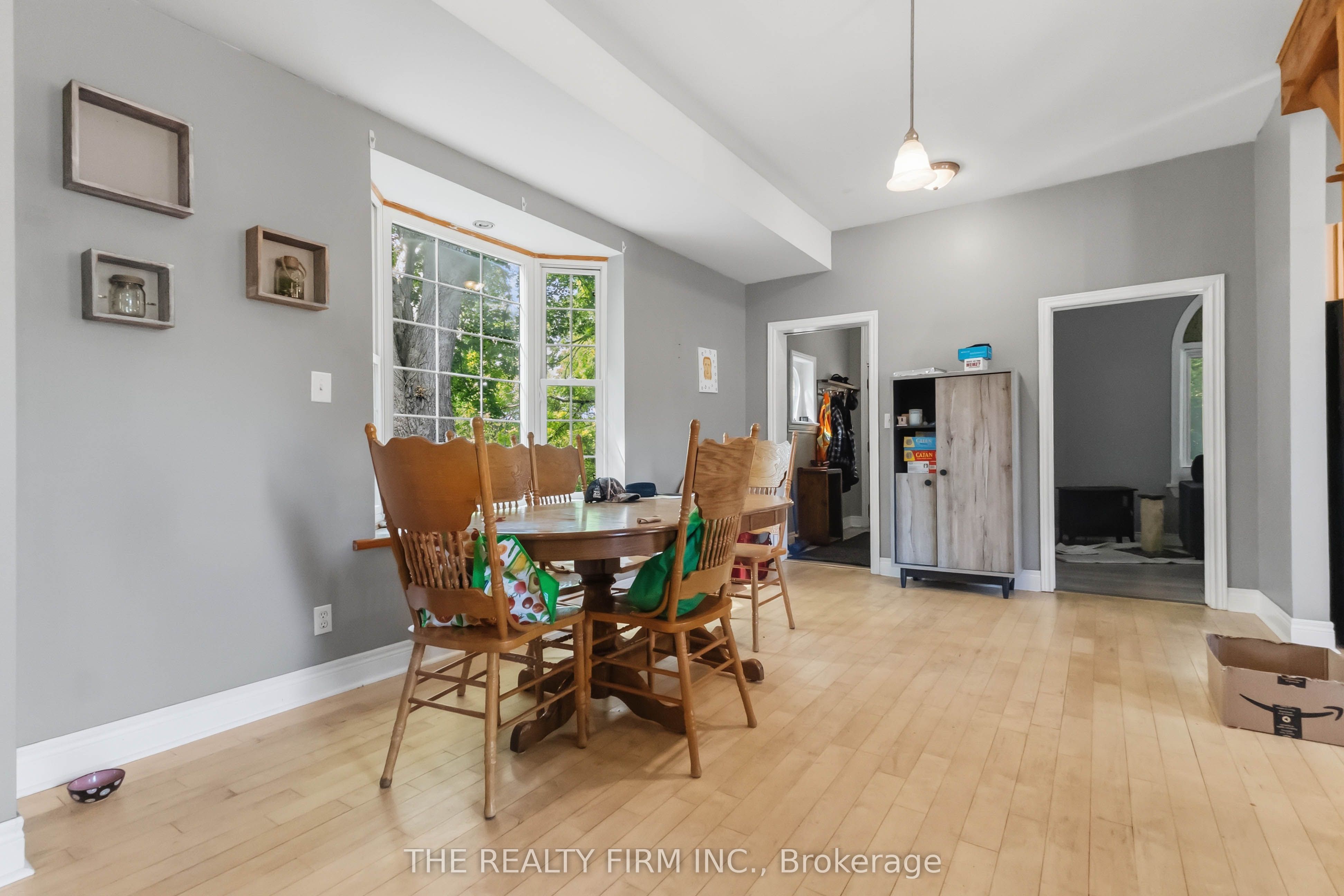 340 Riverside Drive Property Photo 8
