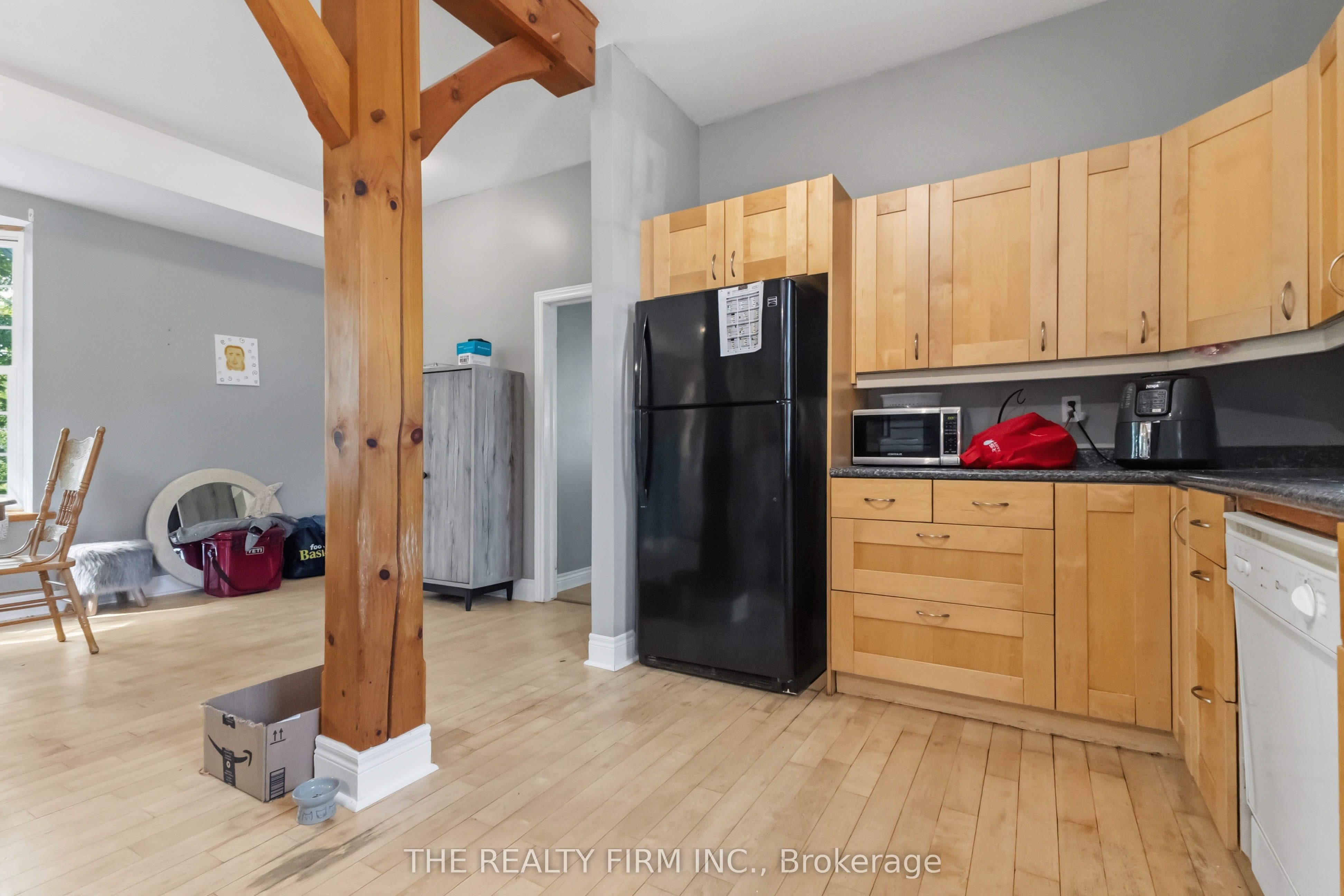 340 Riverside Drive Property Photo 12