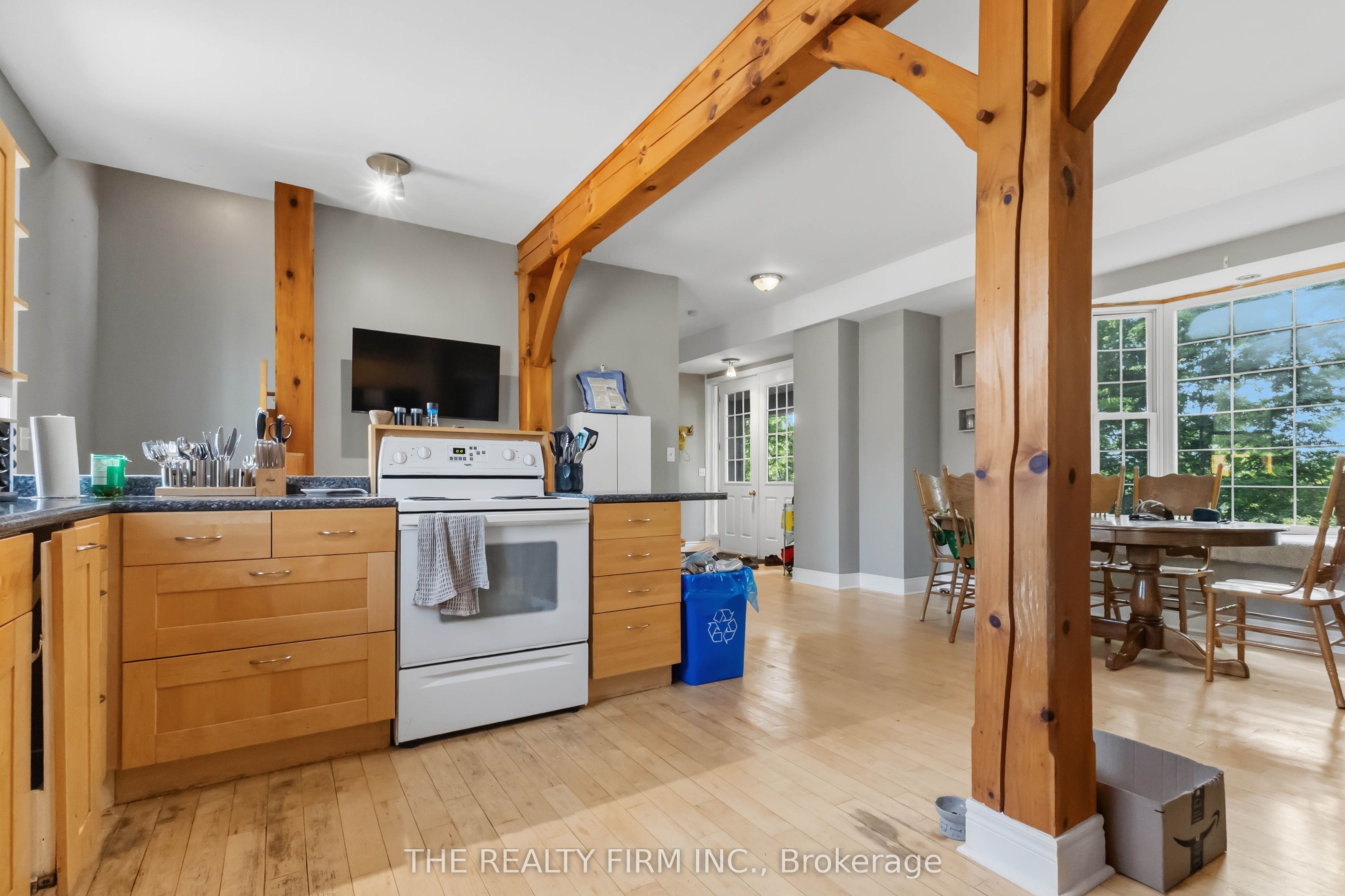 340 Riverside Drive Property Photo 13