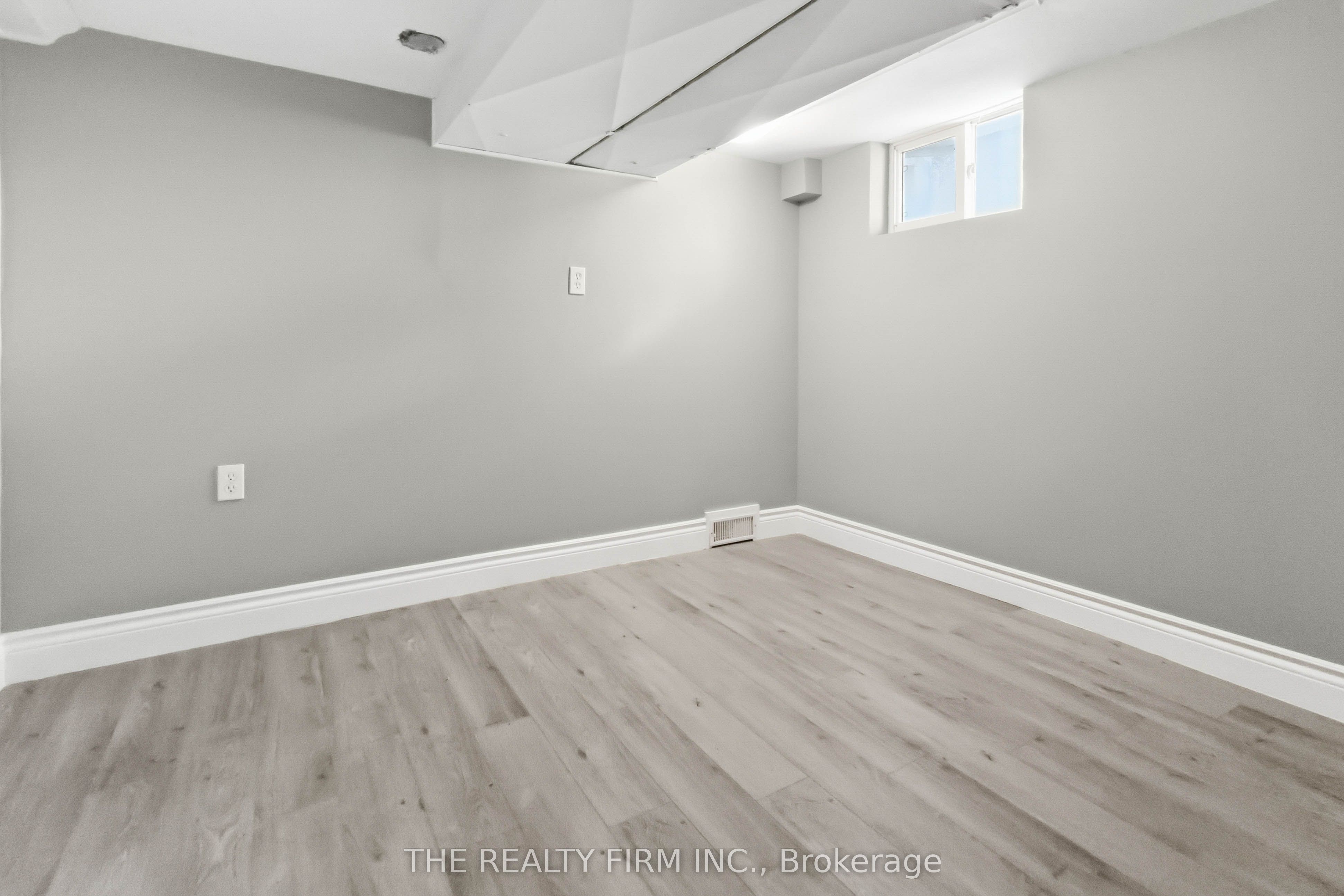 340 Riverside Drive Property Photo 43