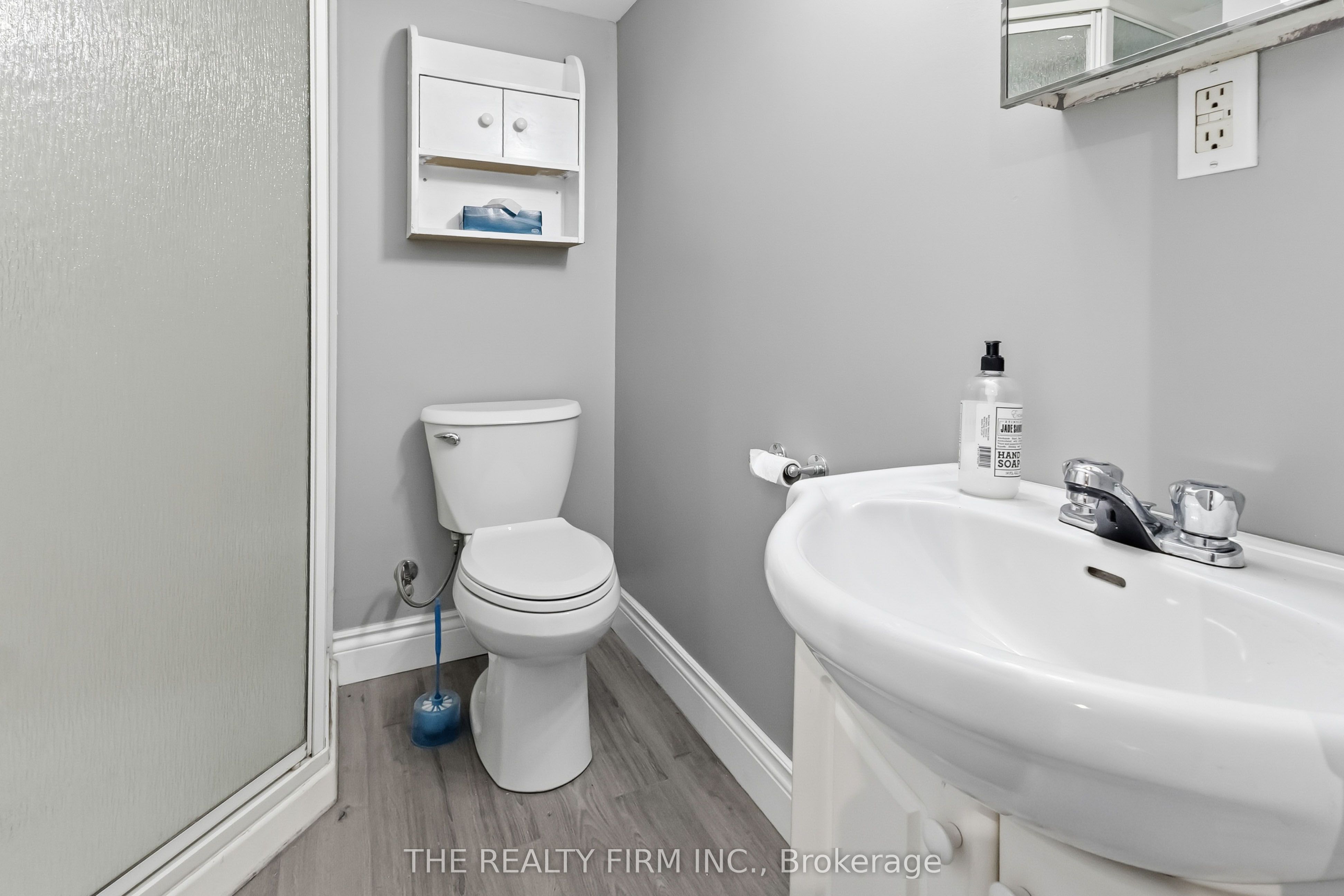 340 Riverside Drive Property Photo 44