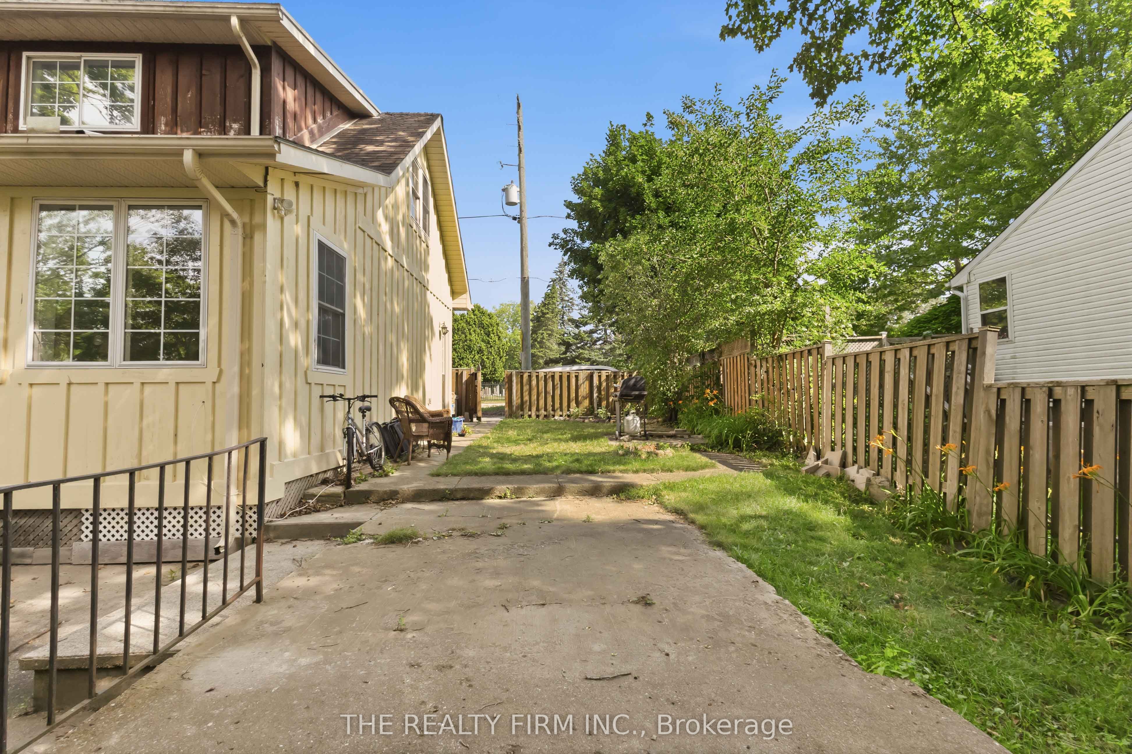340 Riverside Drive Property Photo 45
