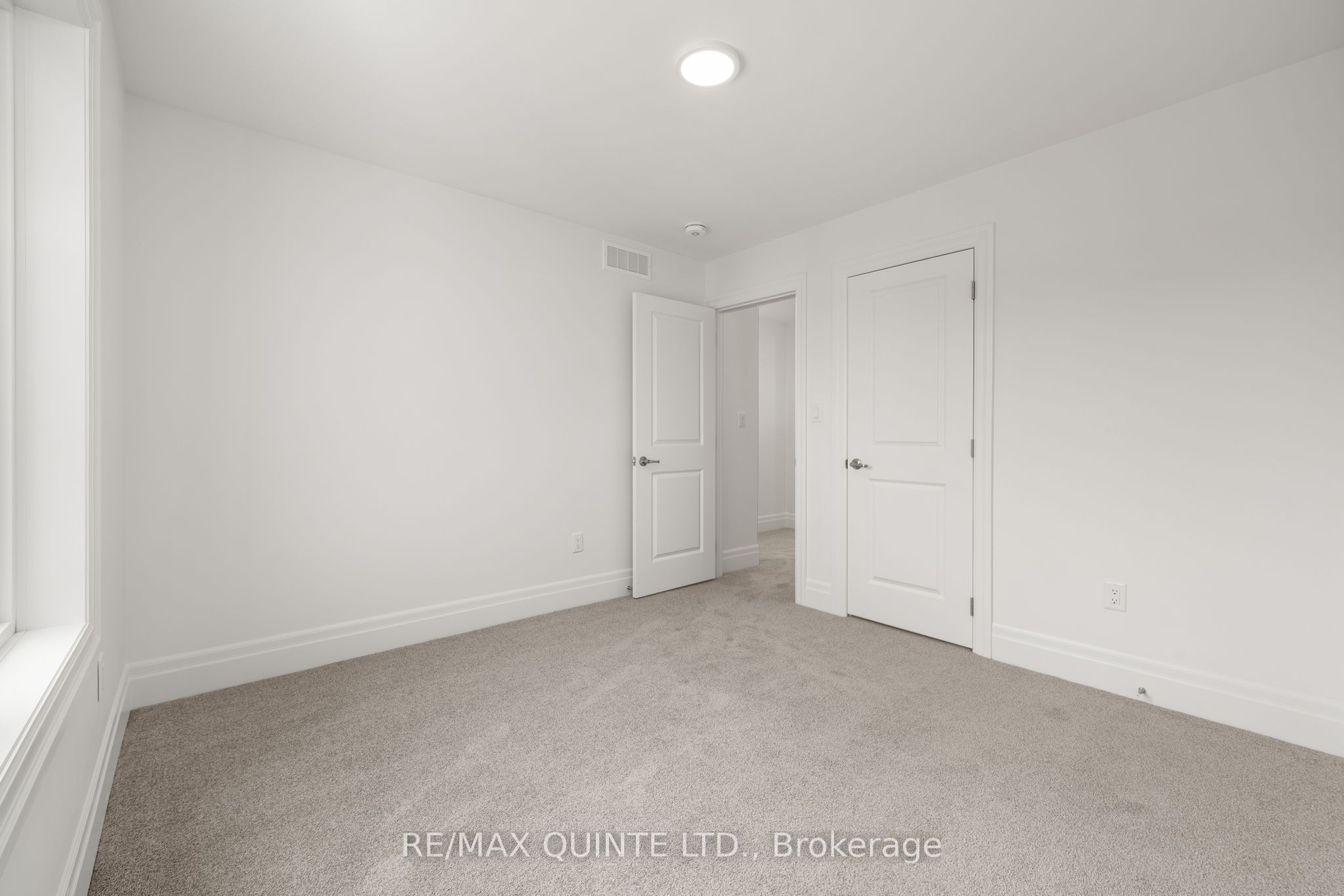 51 Evans Street Property Photo 17
