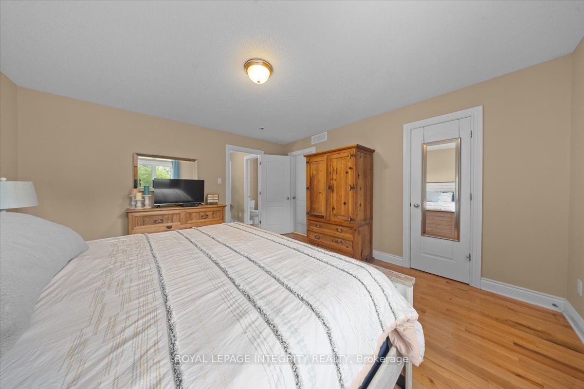 2345 Marble Crescent Property Photo 19
