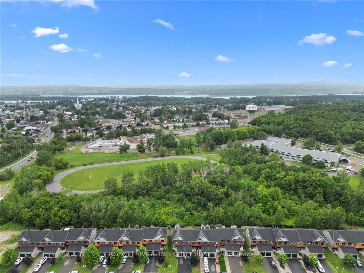 2345 Marble Crescent Property Photo 37