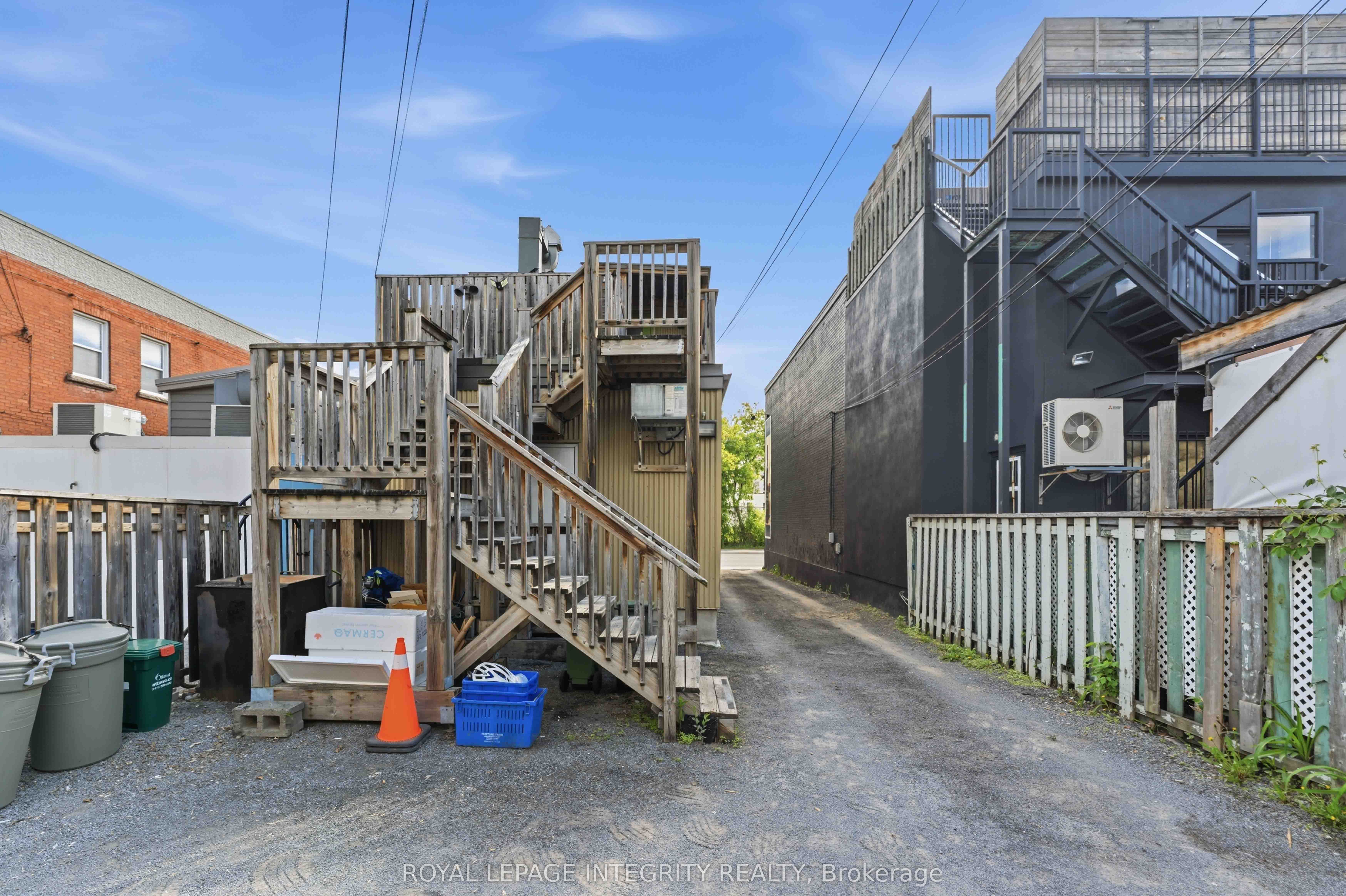 266 Preston Street N Property Photo 15