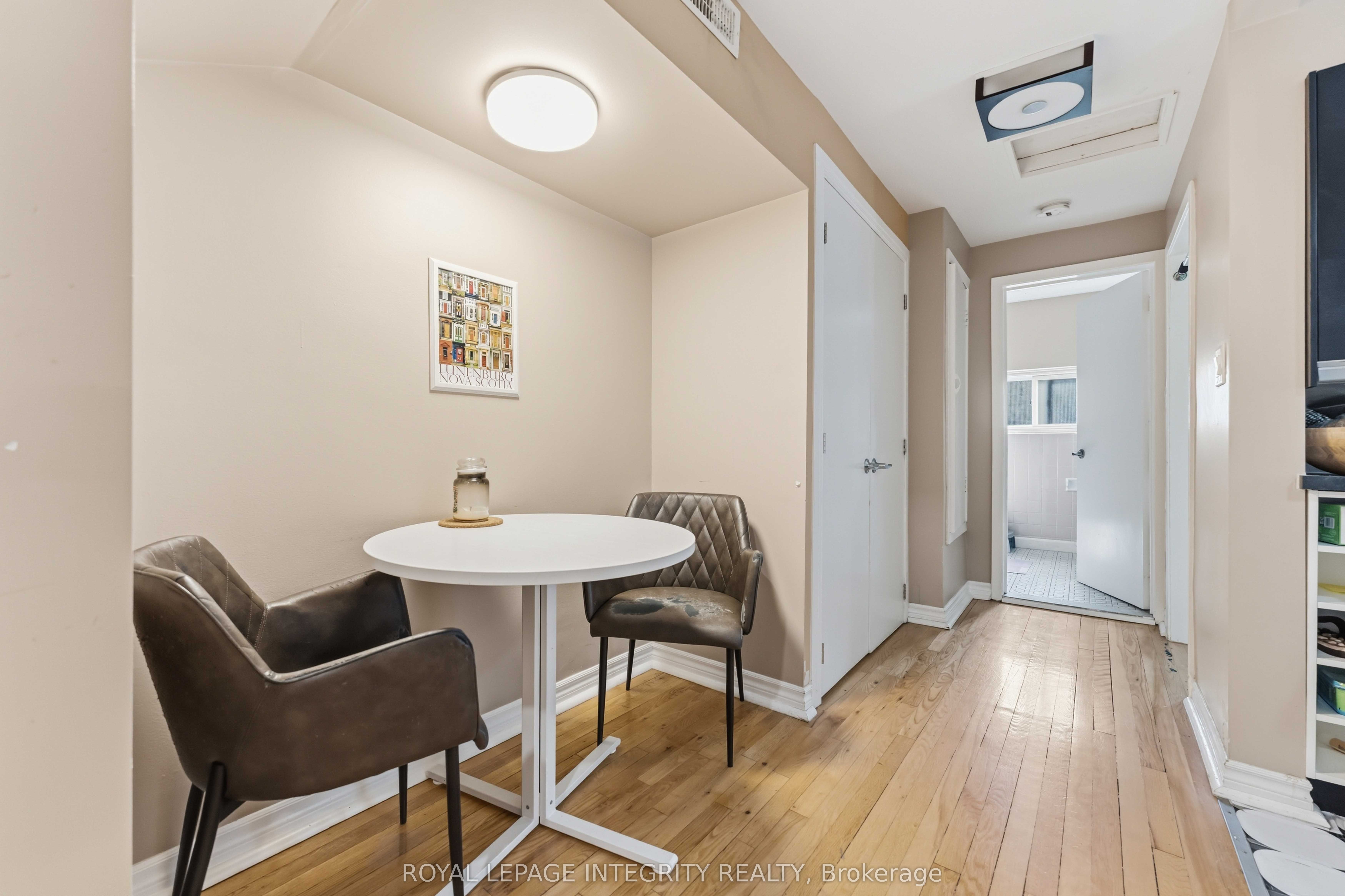 266 Preston Street N Property Photo 18