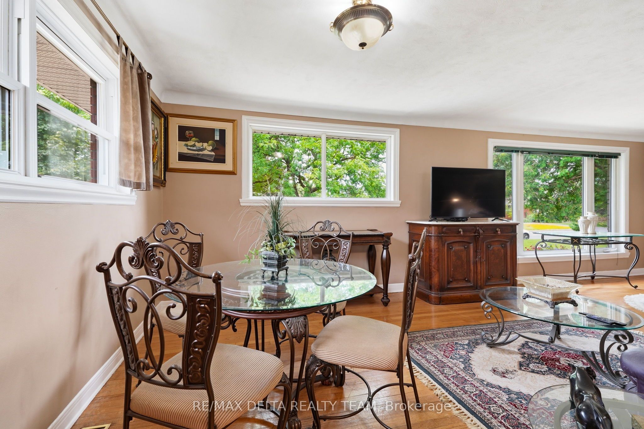 2162 Rushton Road Property Photo 10