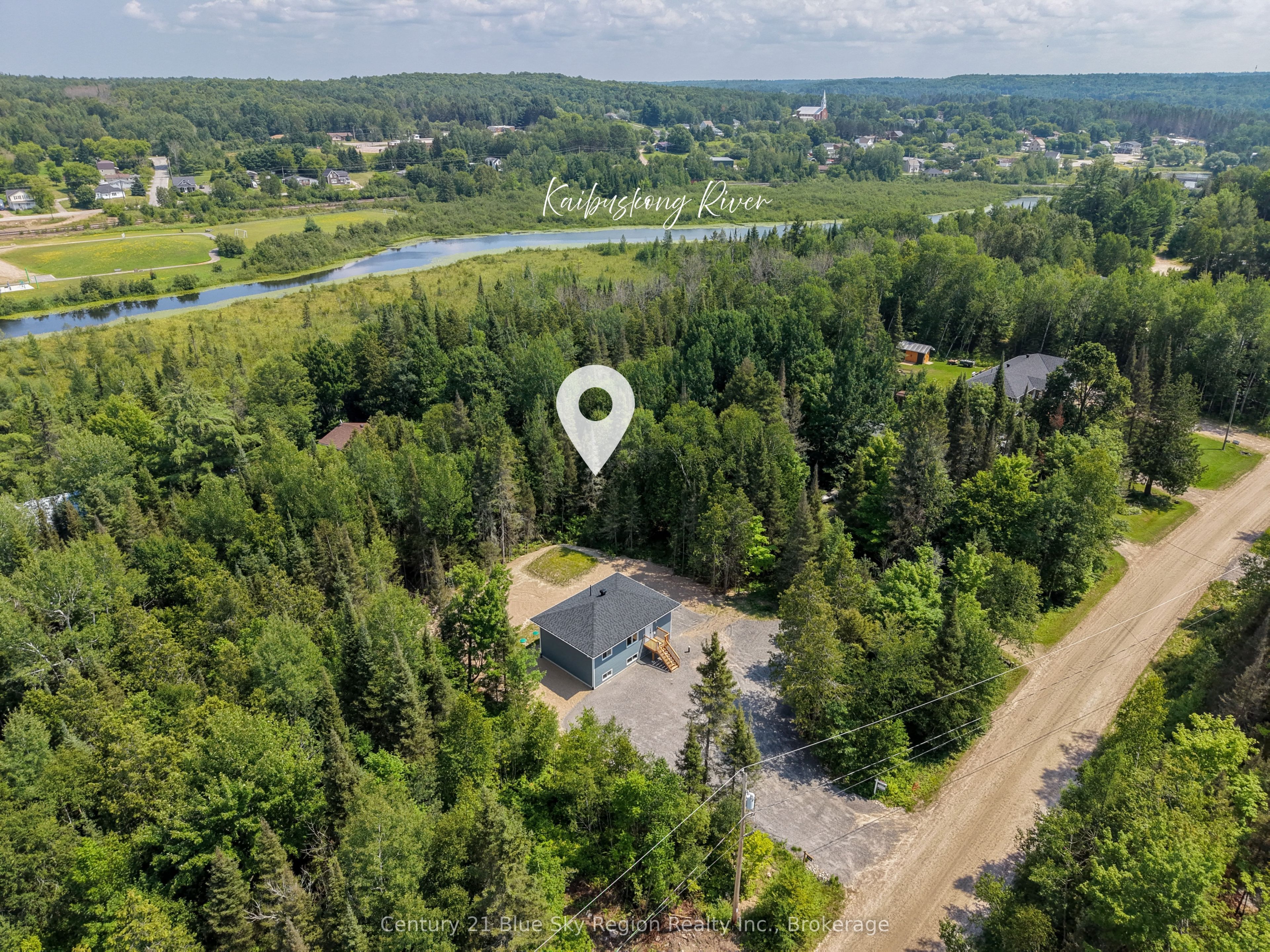112 Riverside Drive Property Photo 2