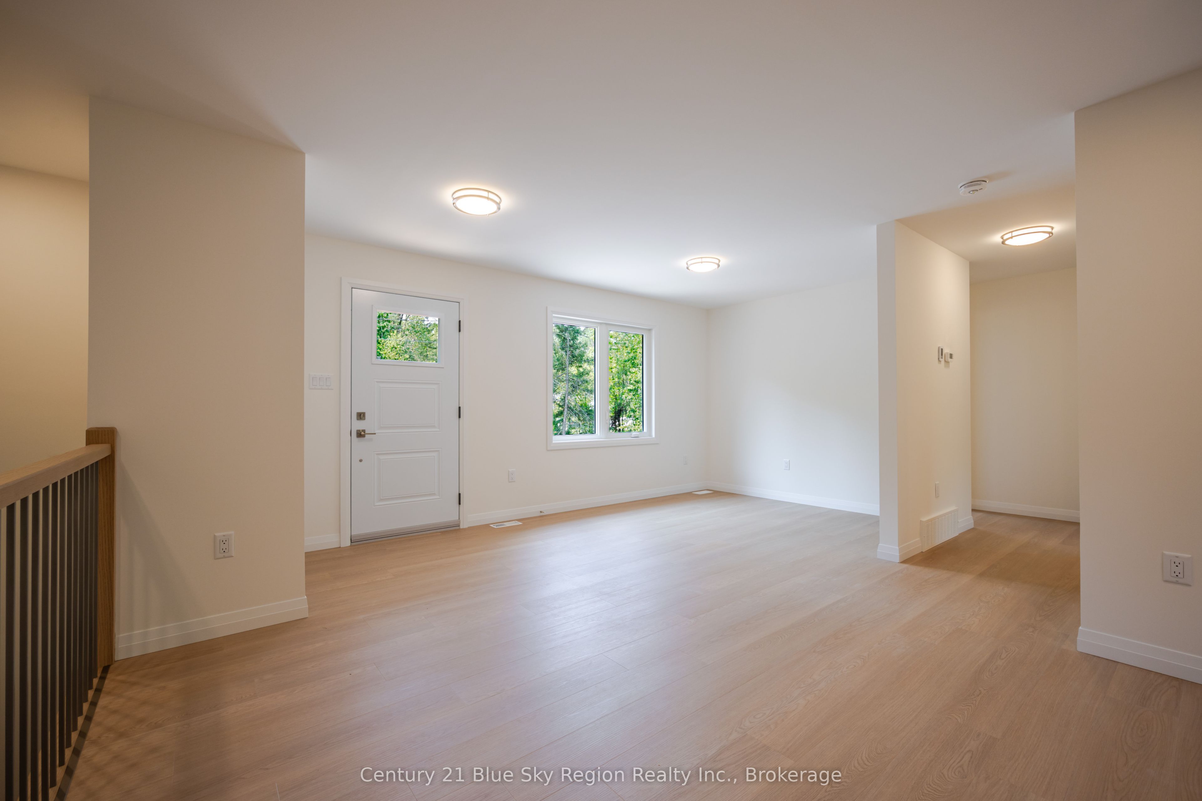 112 Riverside Drive Property Photo 4