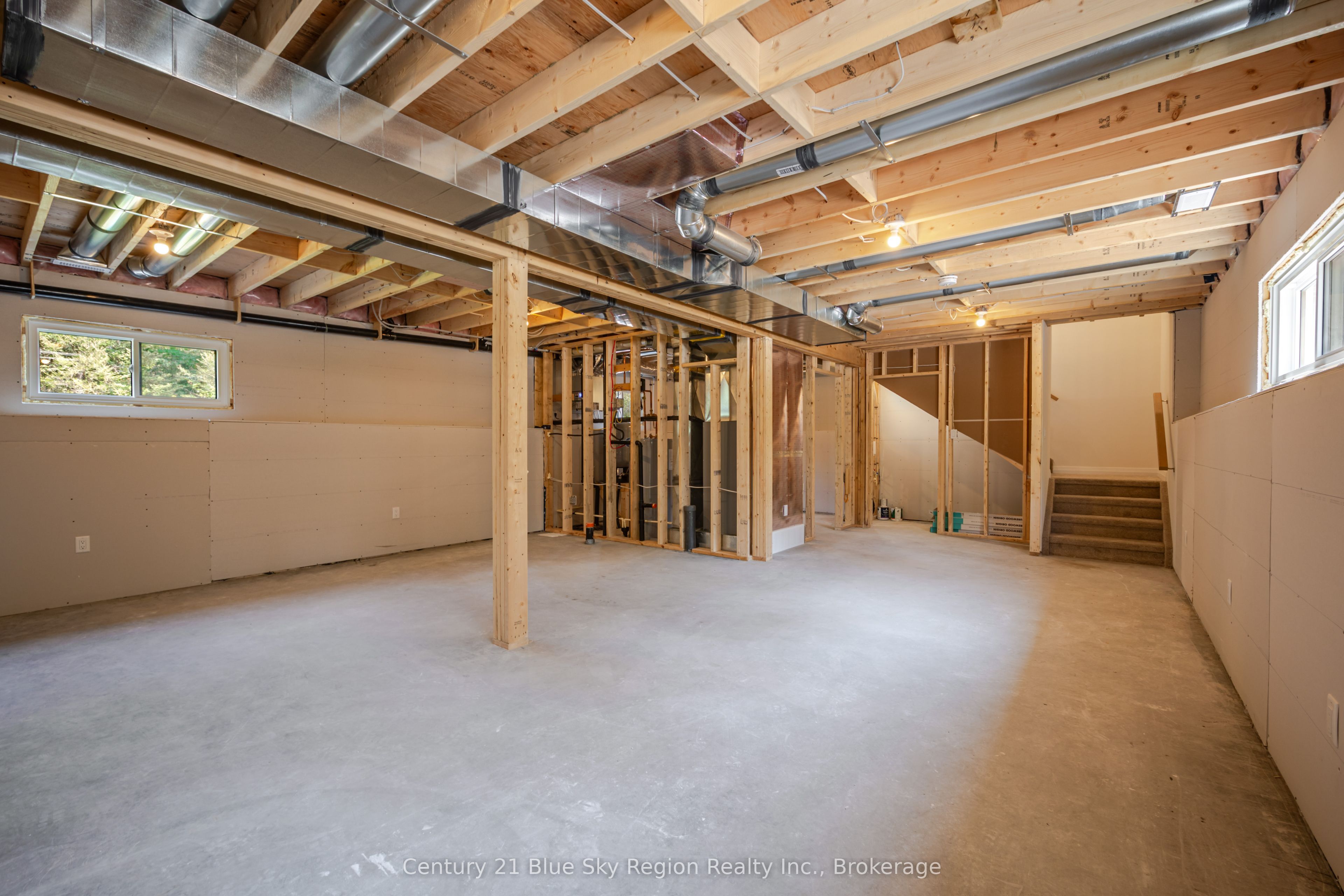 112 Riverside Drive Property Photo 23