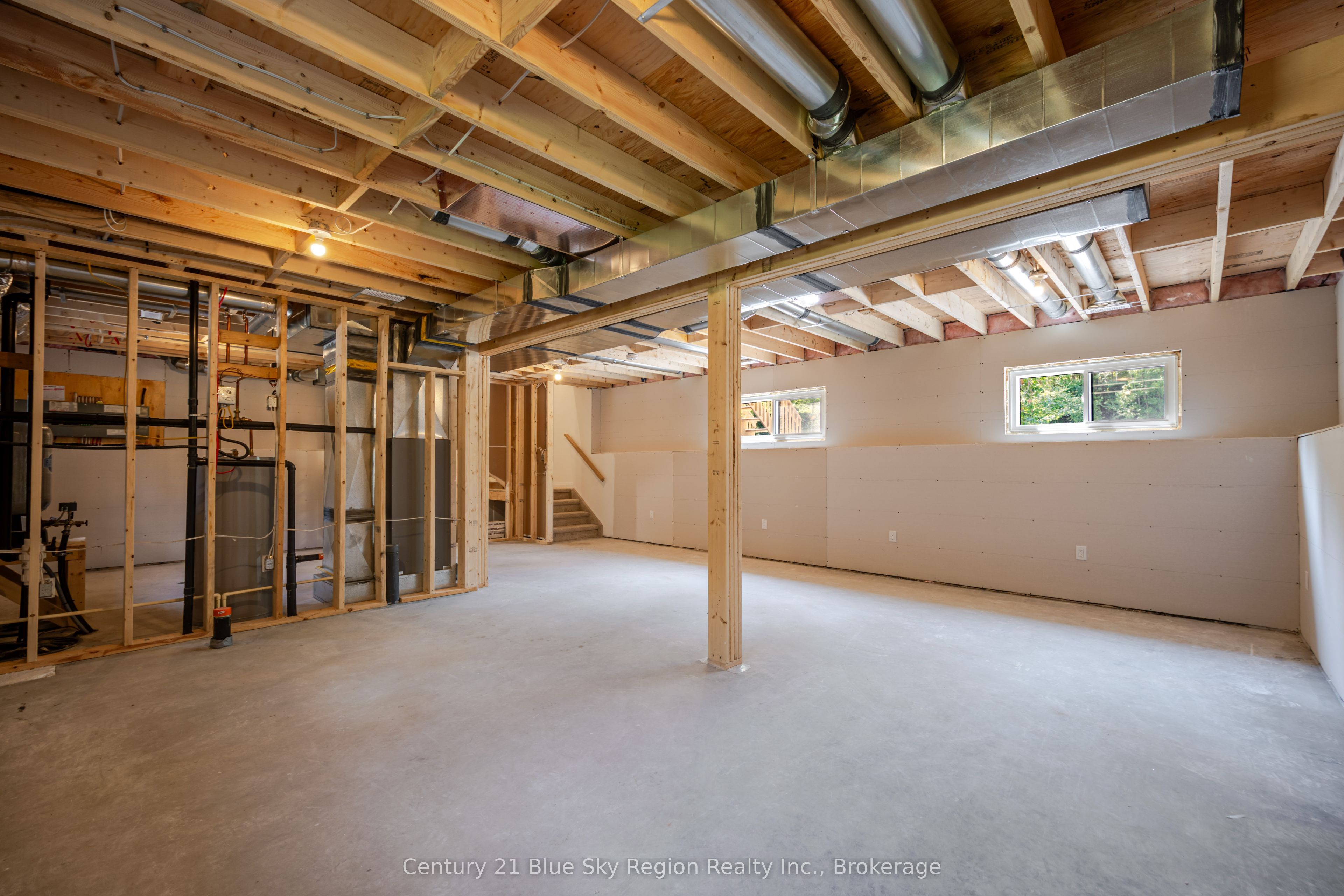 112 Riverside Drive Property Photo 24