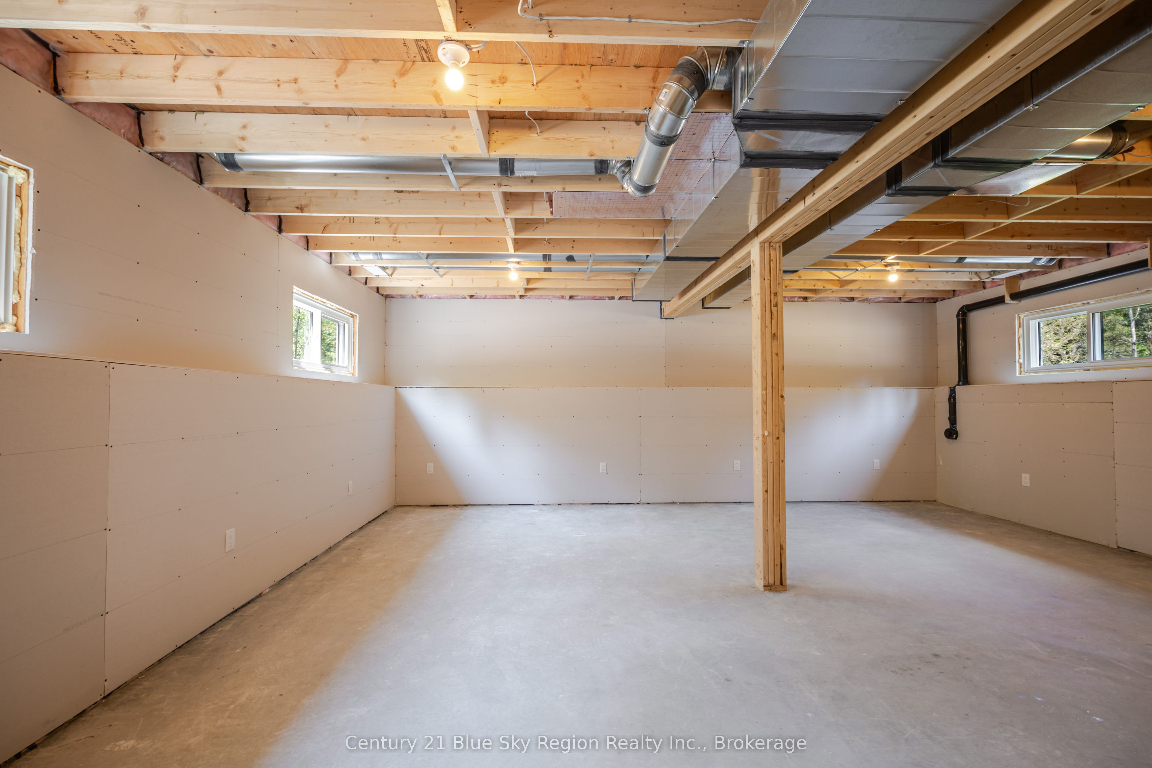 112 Riverside Drive Property Photo 25