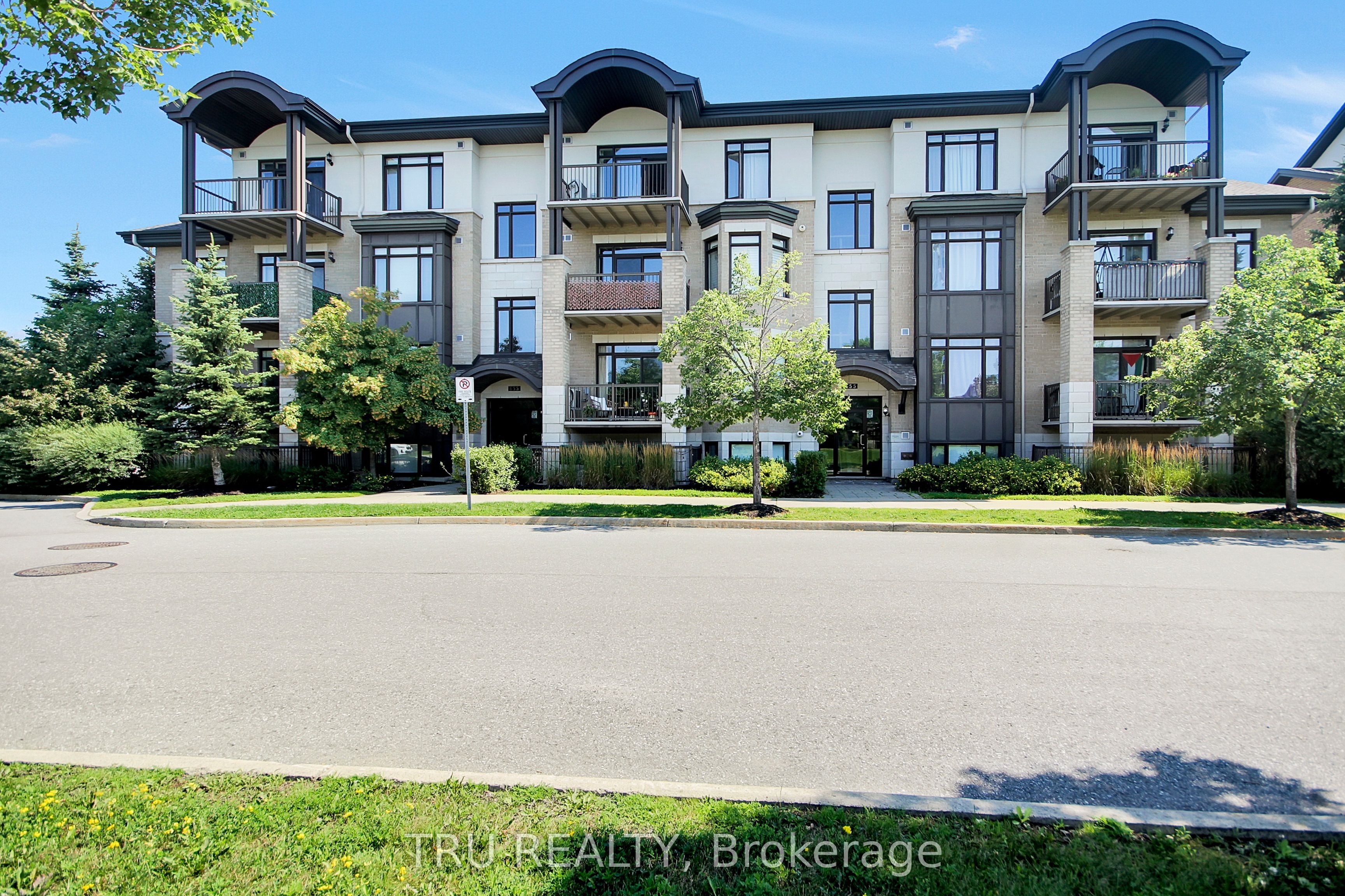 655 Beauparc Private 404 Property Photo 1