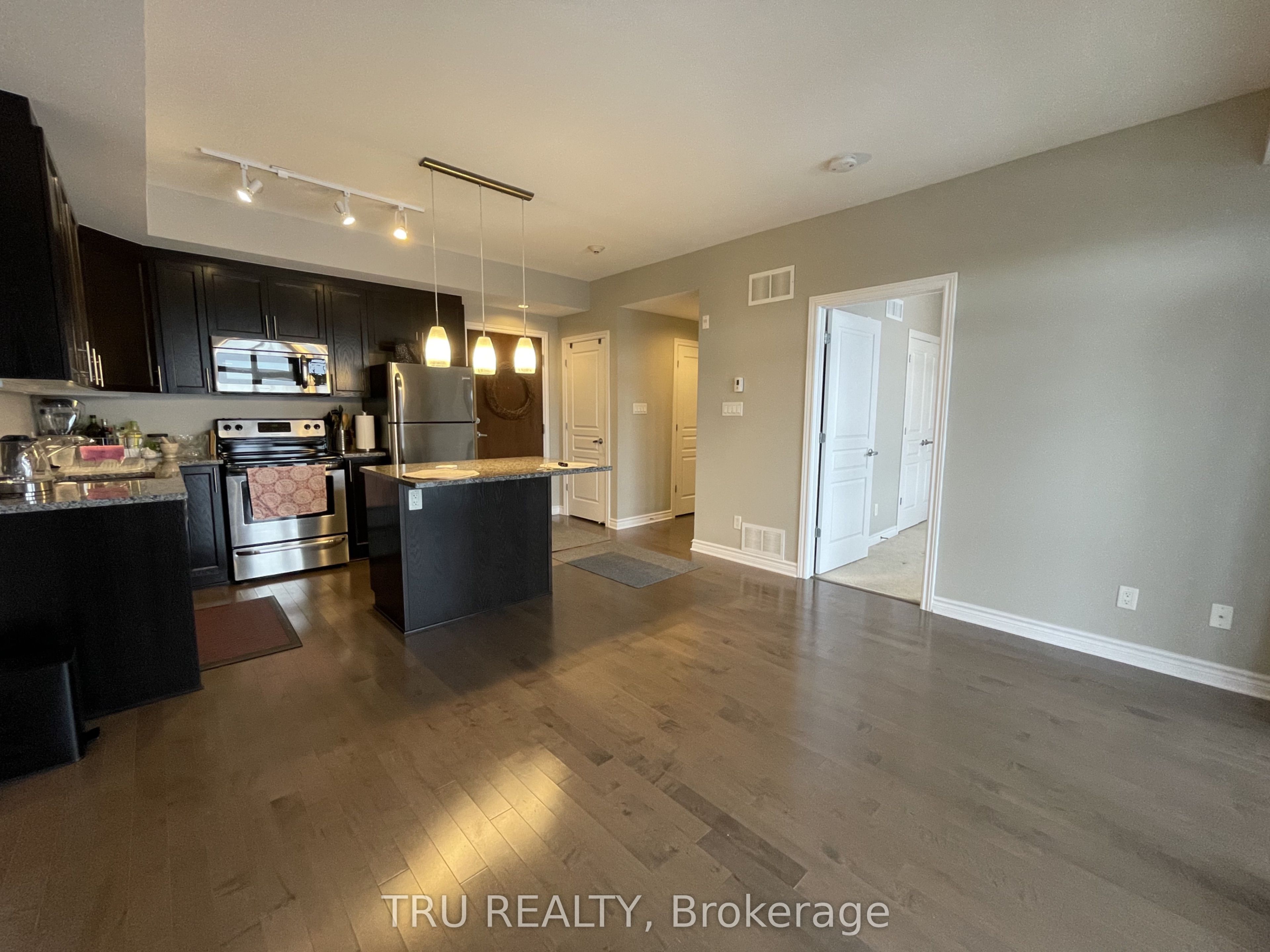 655 Beauparc Private 404 Property Photo 14