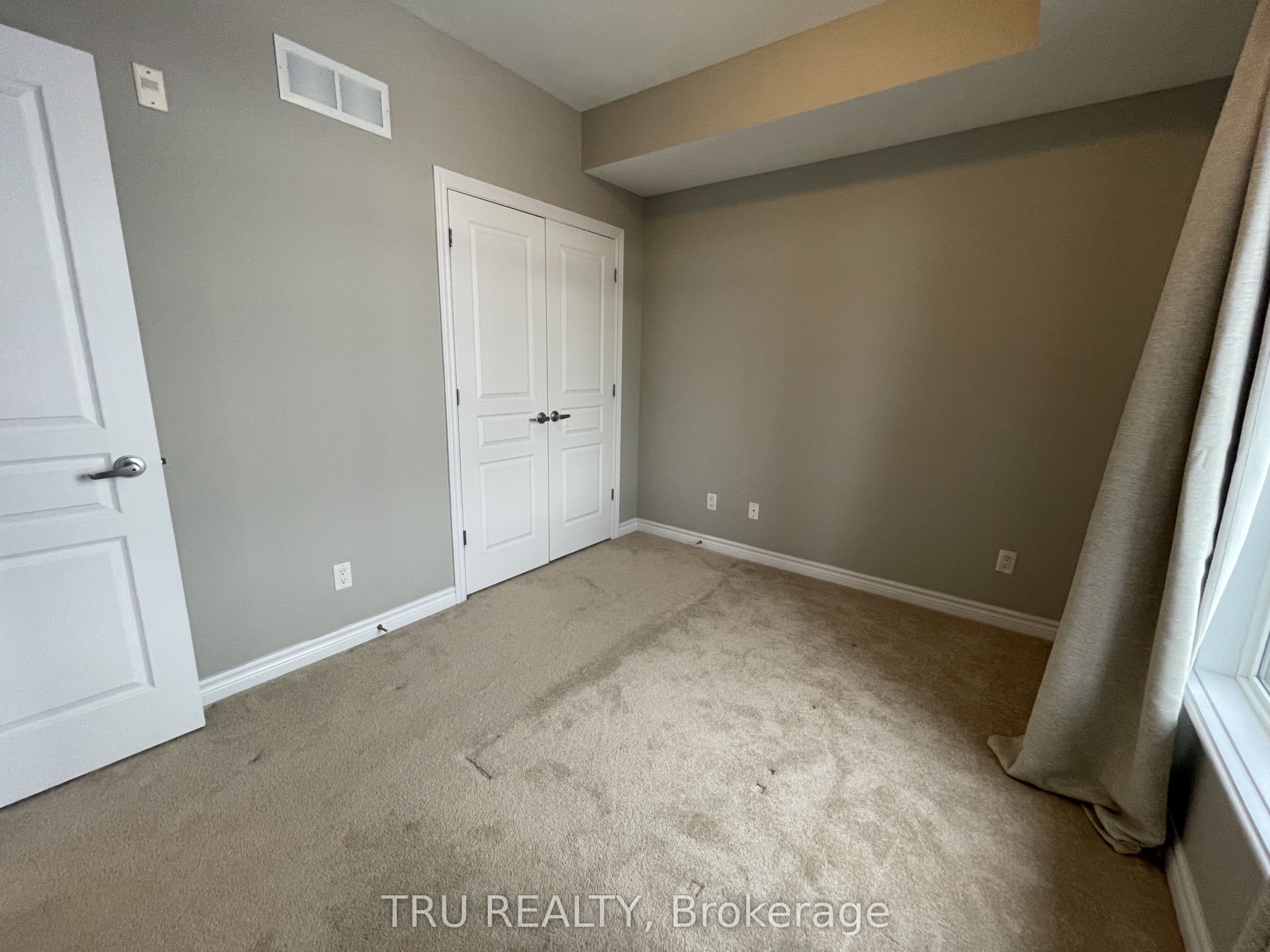 655 Beauparc Private 404 Property Photo 18