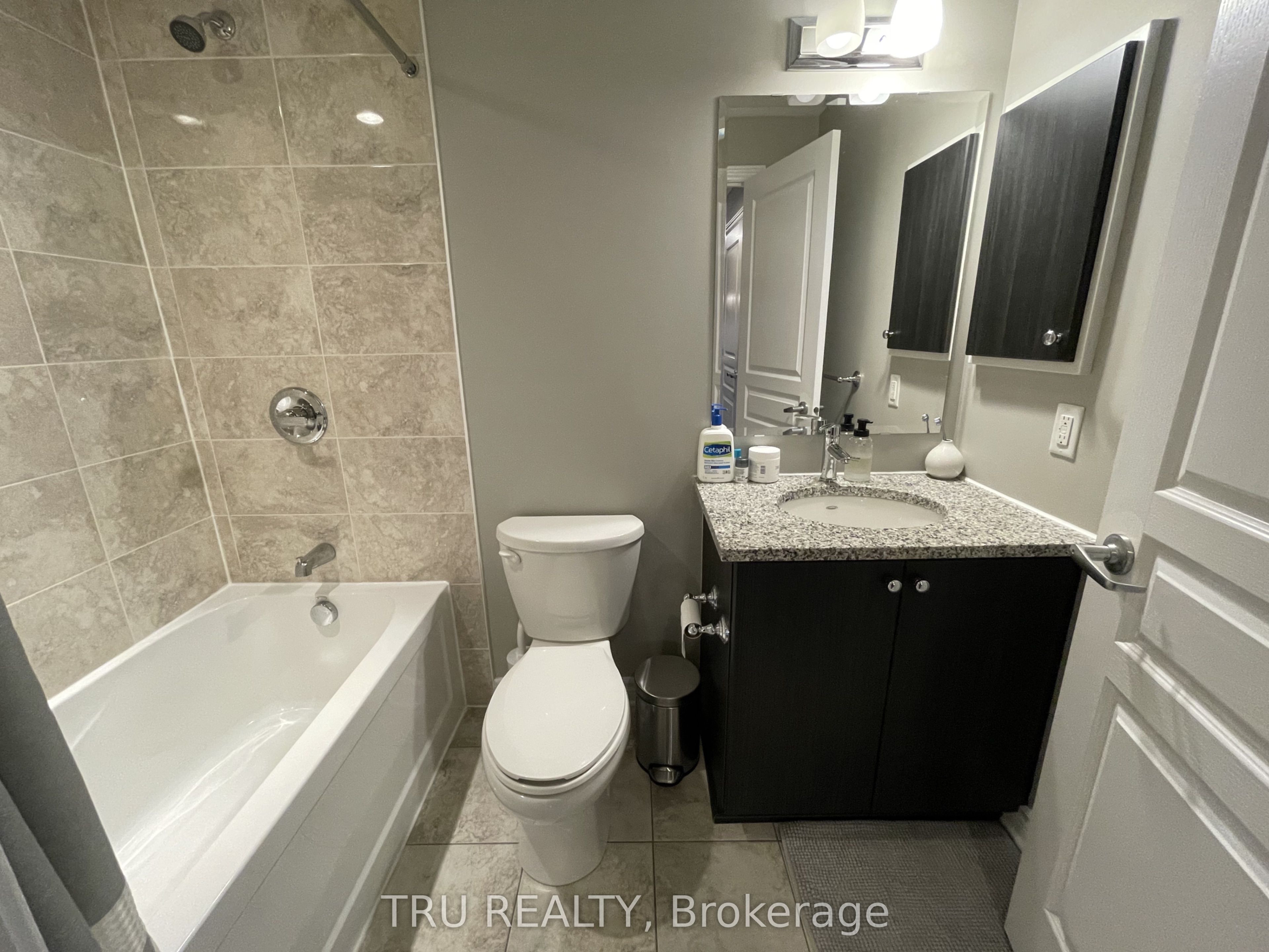 655 Beauparc Private 404 Property Photo 20