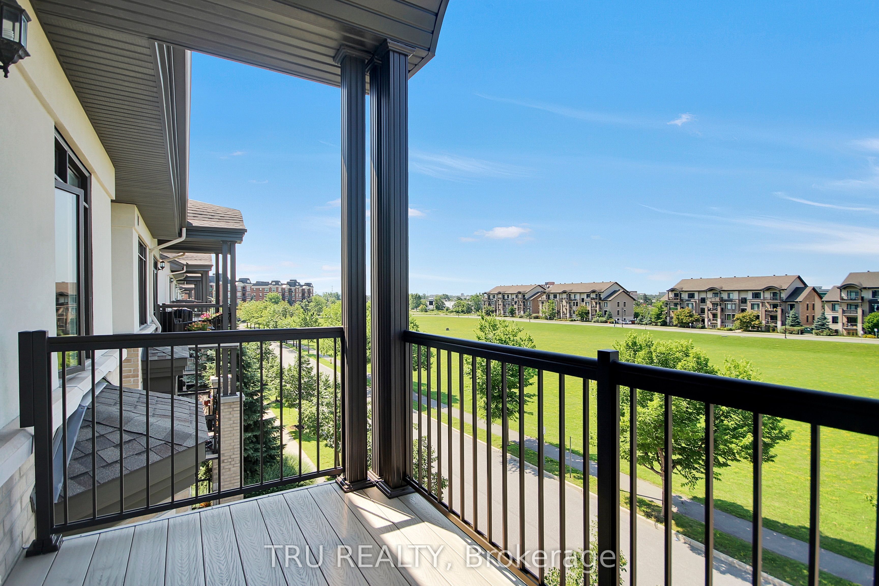 655 Beauparc Private 404 Property Photo 24
