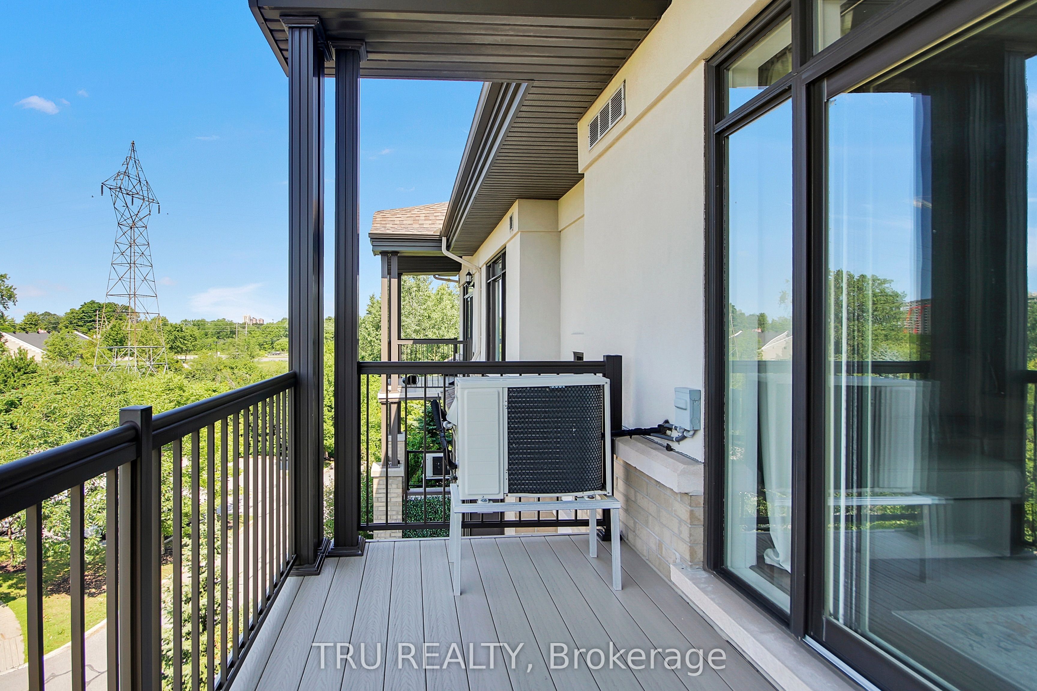 655 Beauparc Private 404 Property Photo 27