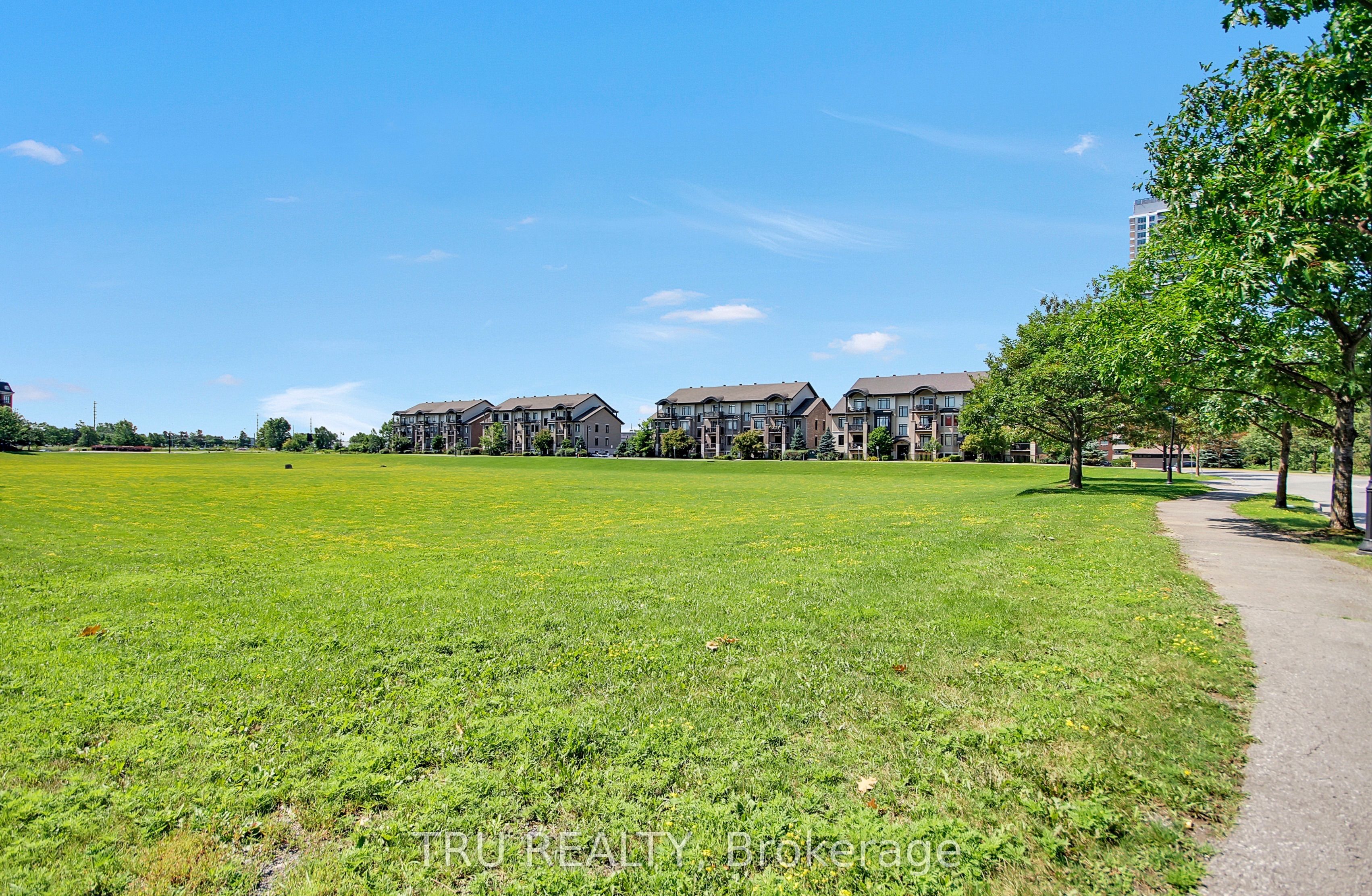 655 Beauparc Private 404 Property Photo 30