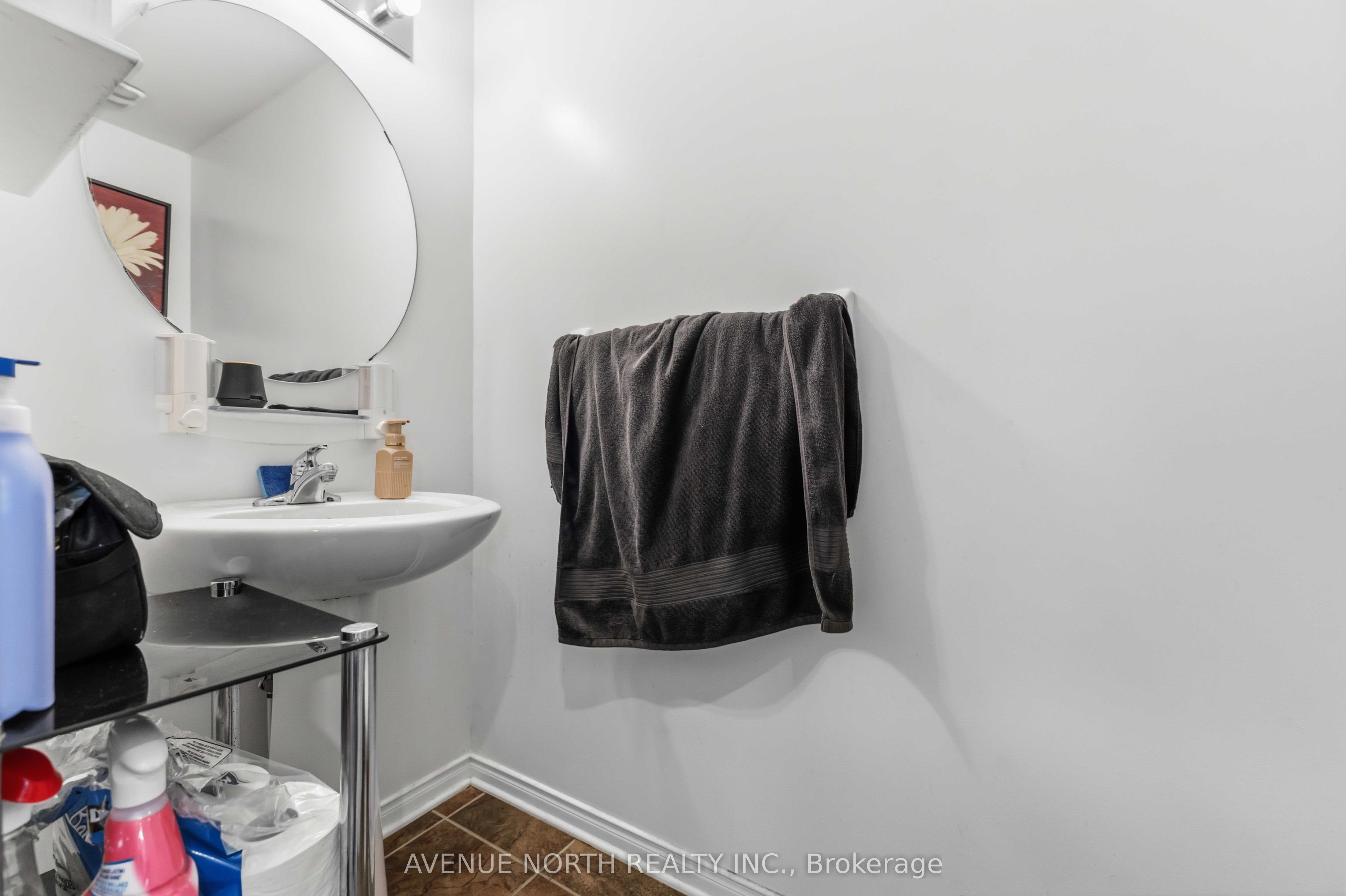 216 Cityview Crescent Property Photo 19