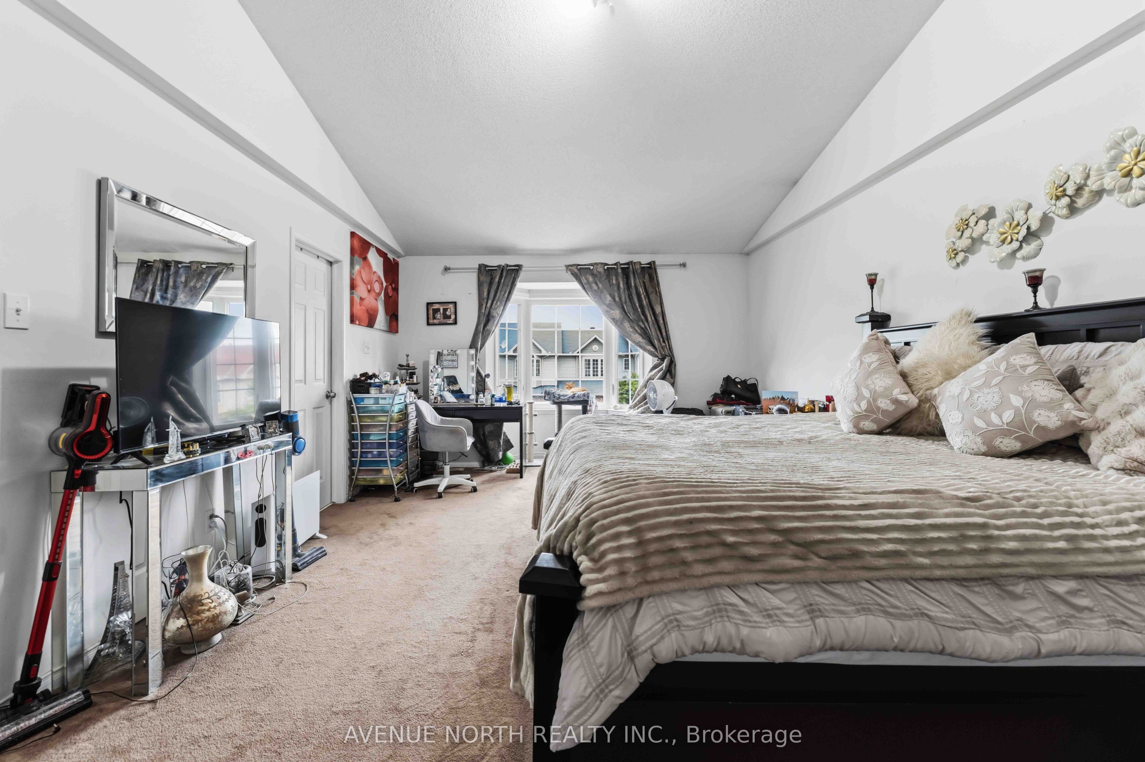 216 Cityview Crescent Property Photo 26