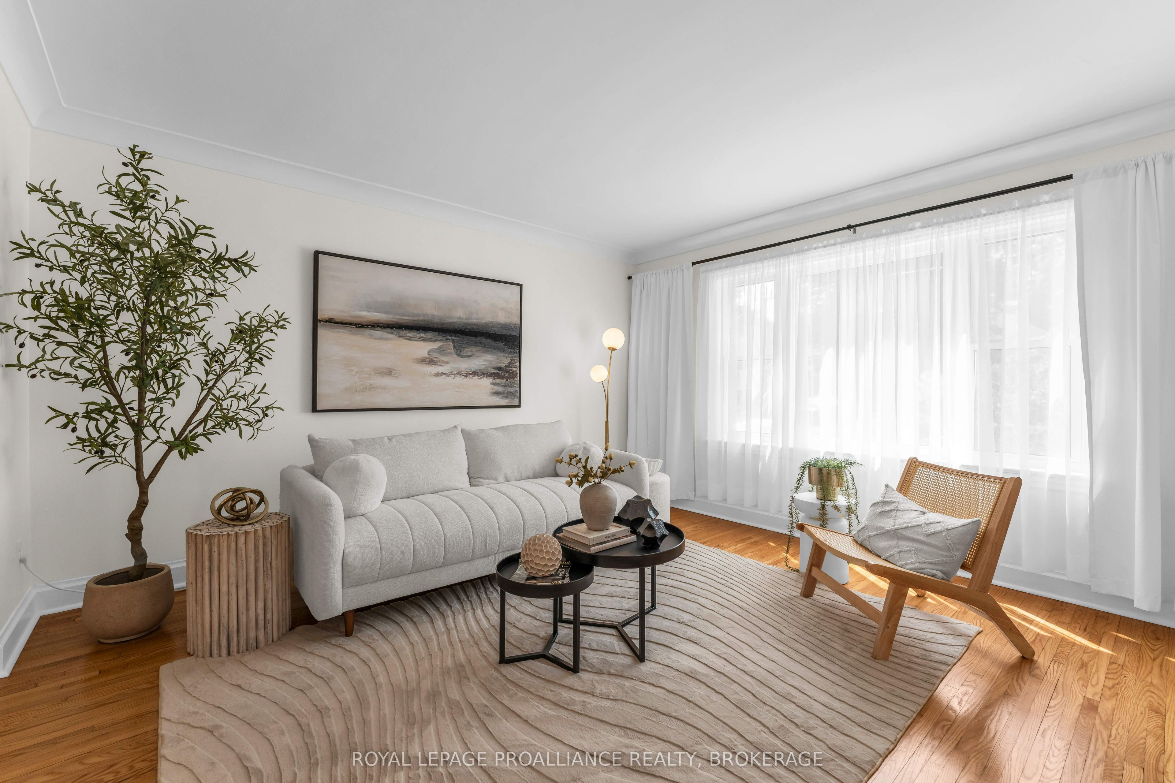 201 Willingdon Avenue Property Photo 6