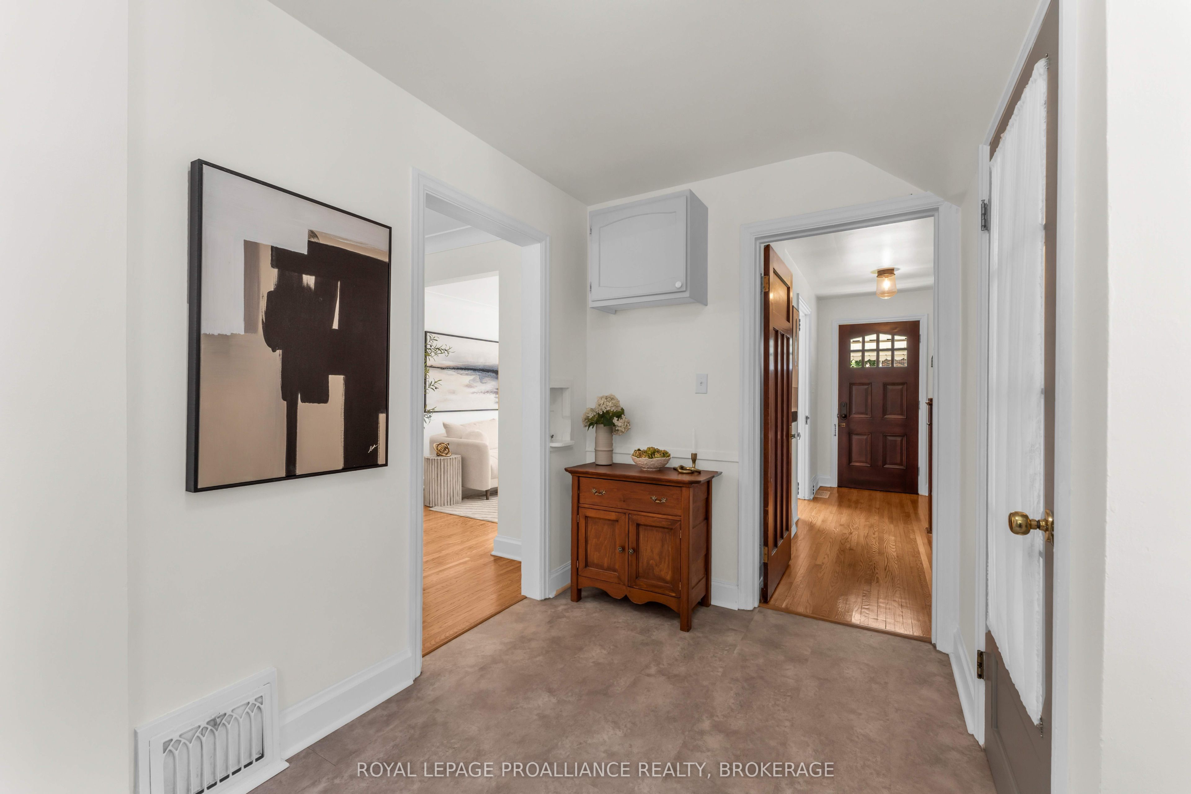 201 Willingdon Avenue Property Photo 16