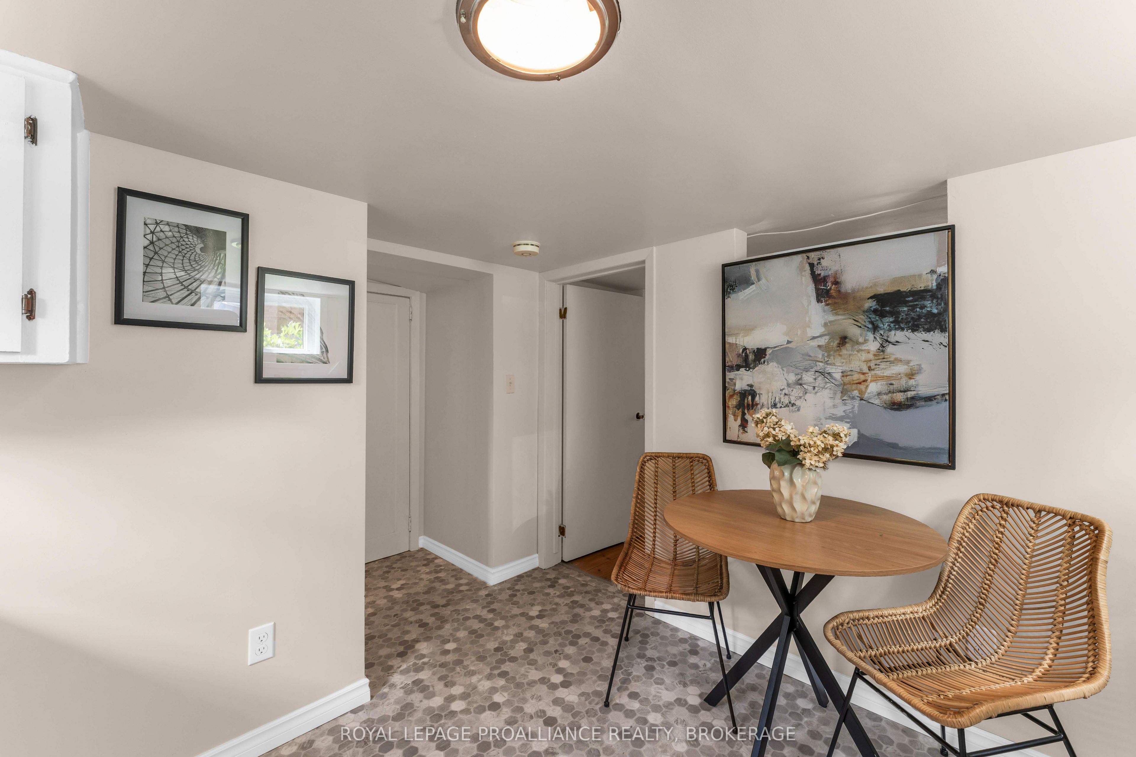 201 Willingdon Avenue Property Photo 25