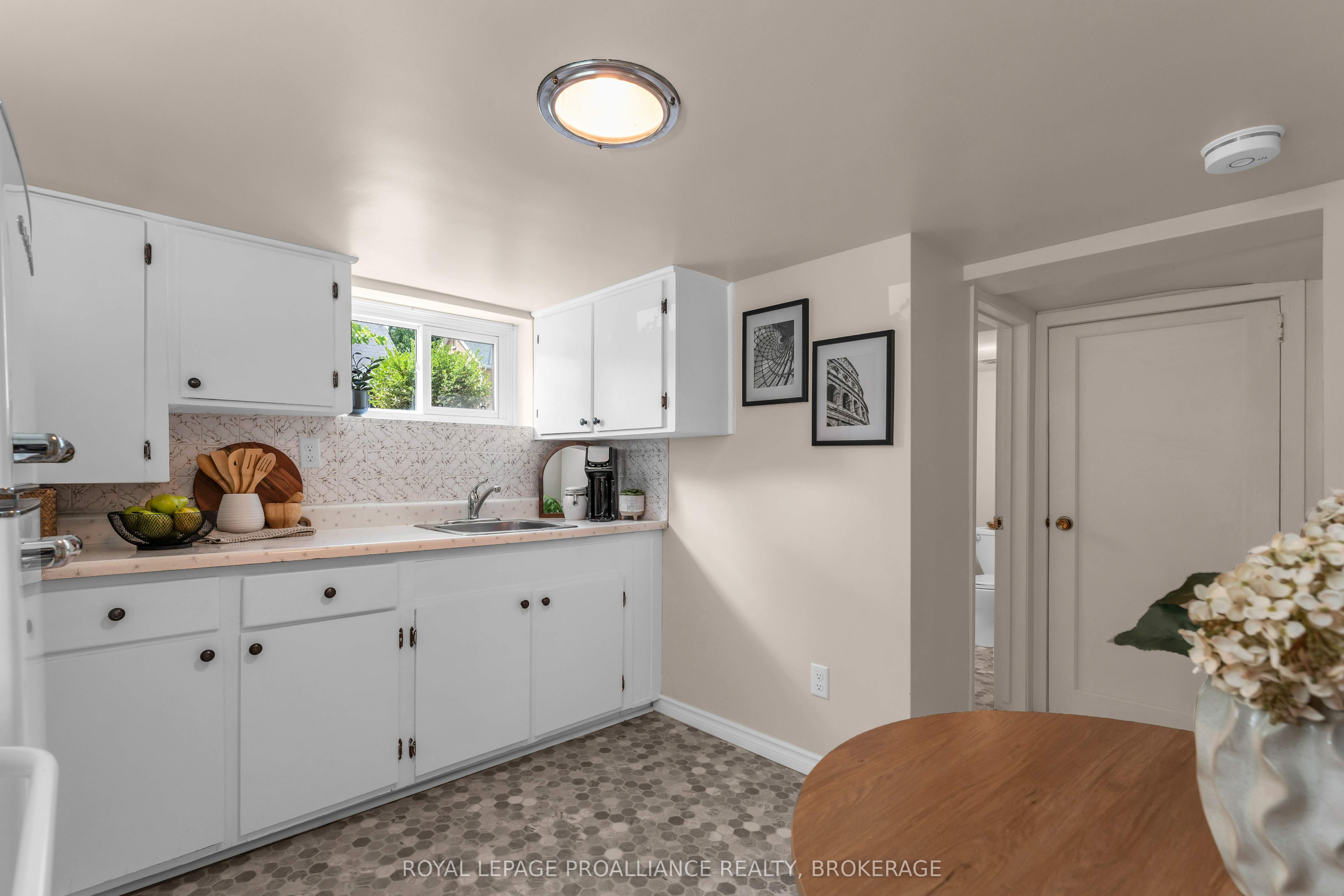 201 Willingdon Avenue Property Photo 26