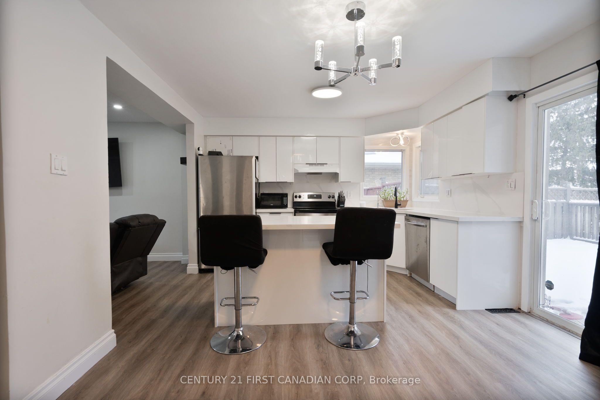 345 Banbury Crescent Property Photo 5