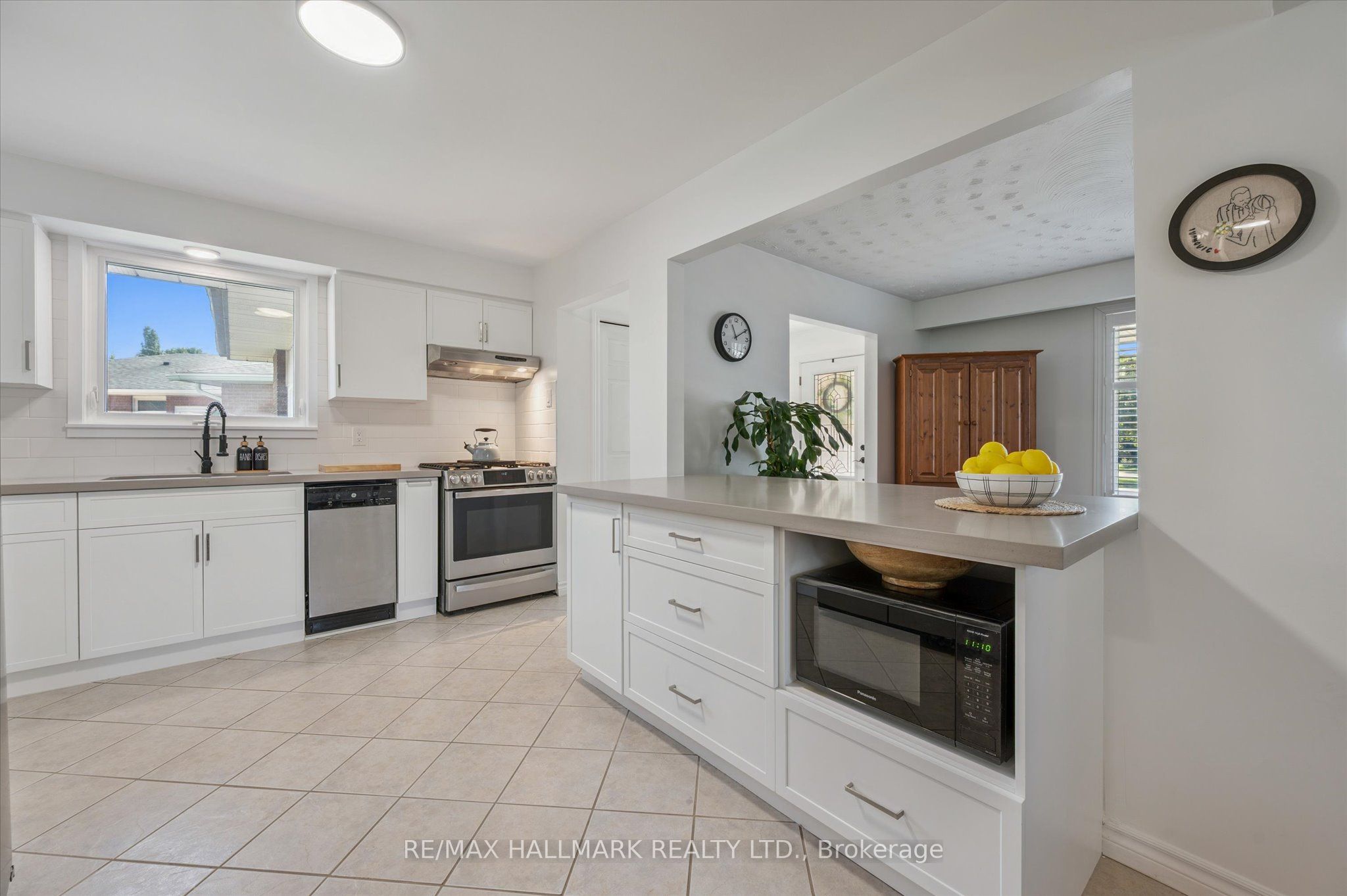 32 Warwick Court Property Photo 11