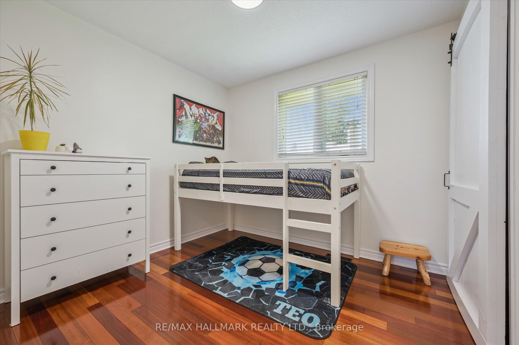 32 Warwick Court Property Photo 14