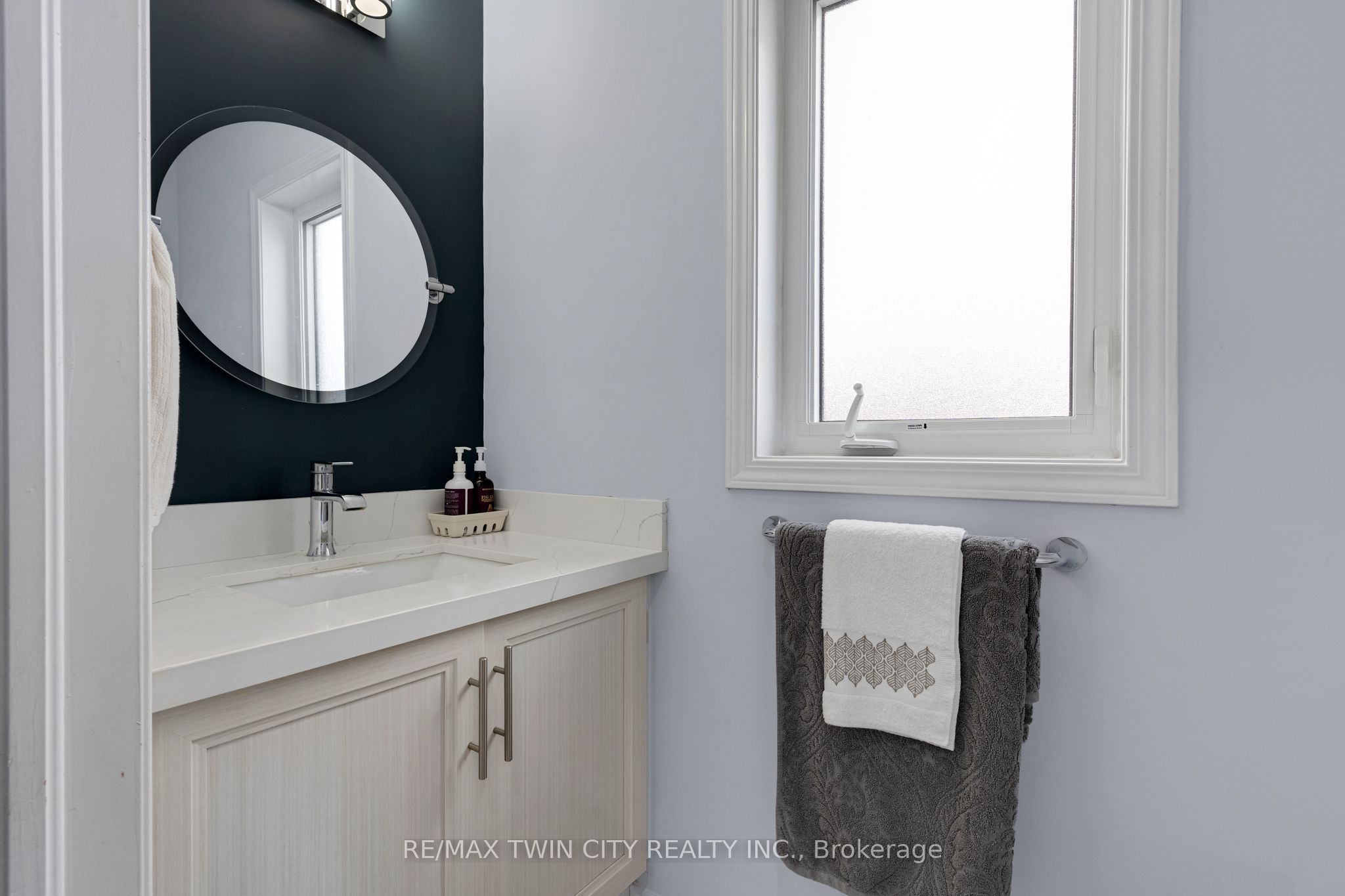 59 Netherwood Road Property Photo 6