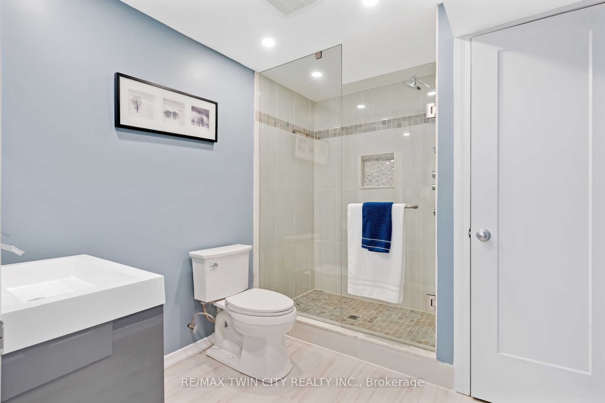 59 Netherwood Road Property Photo 39