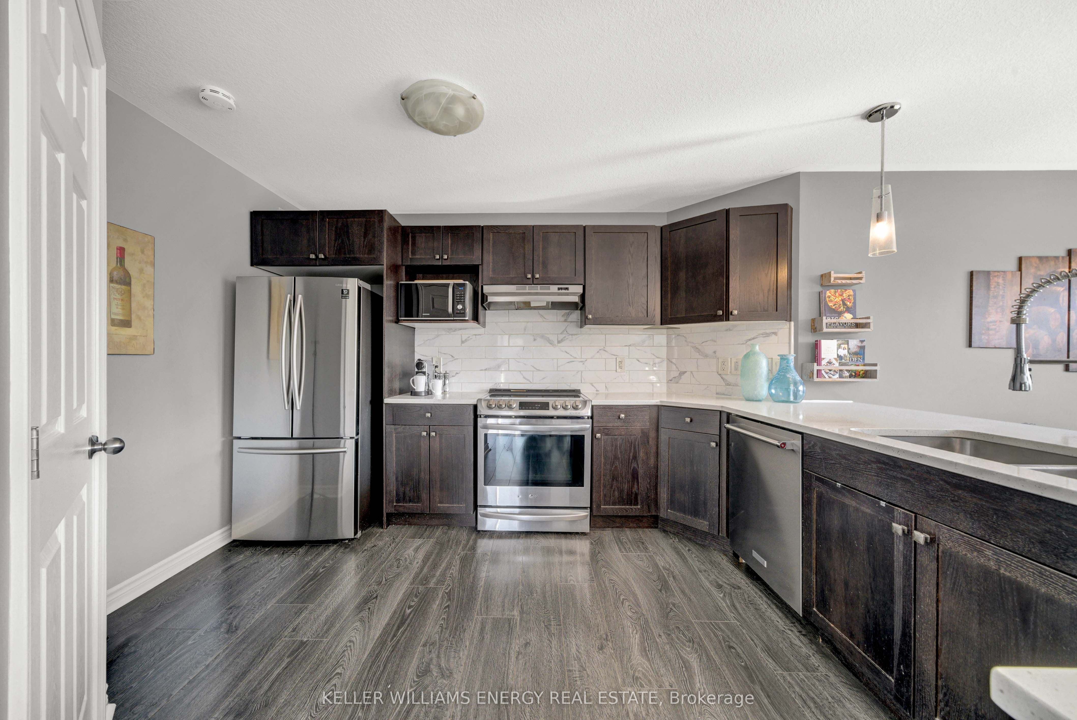 1687 Lakeside Drive Property Photo 20
