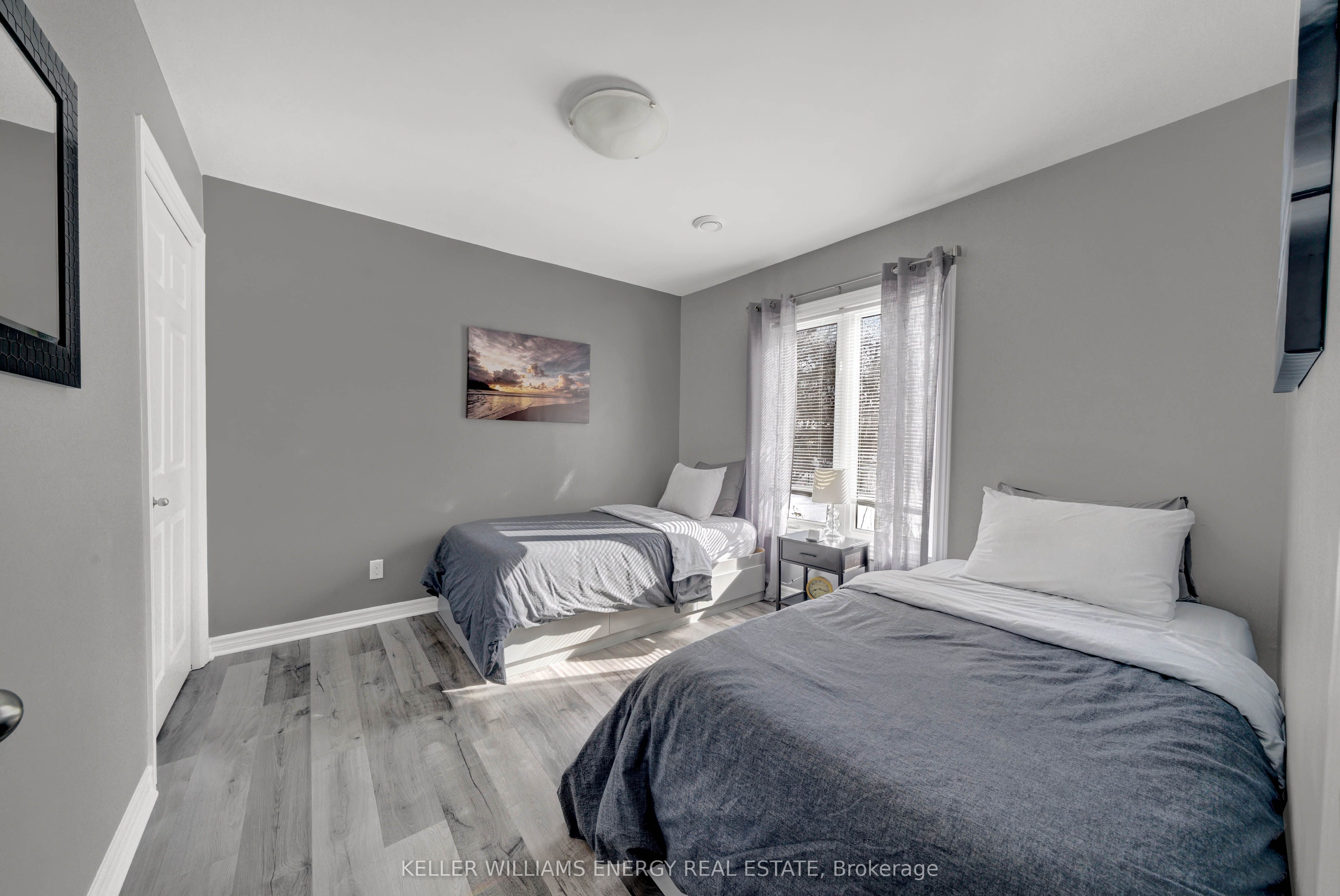 1687 Lakeside Drive Property Photo 39