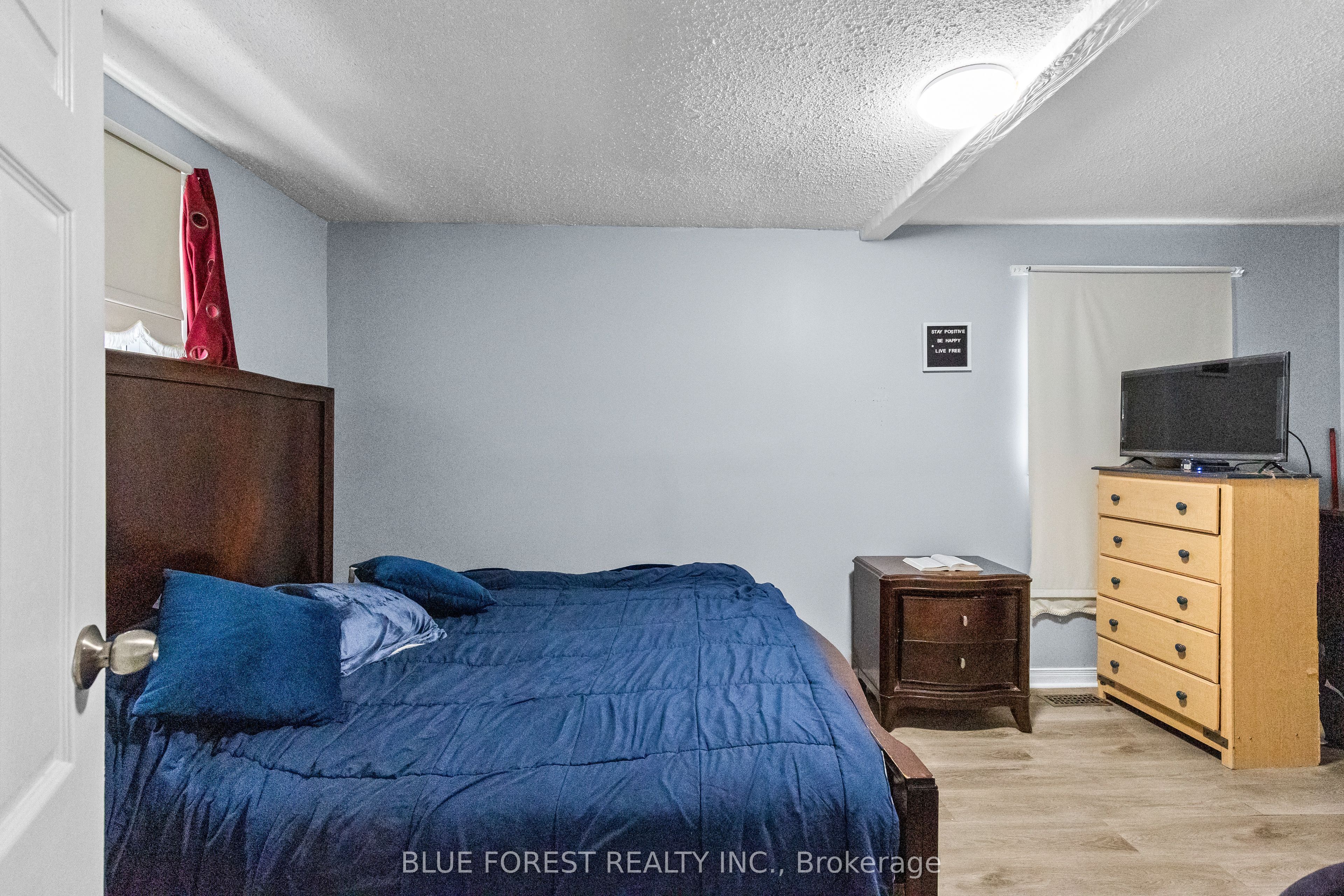 69 Connaught Avenue Property Photo 11